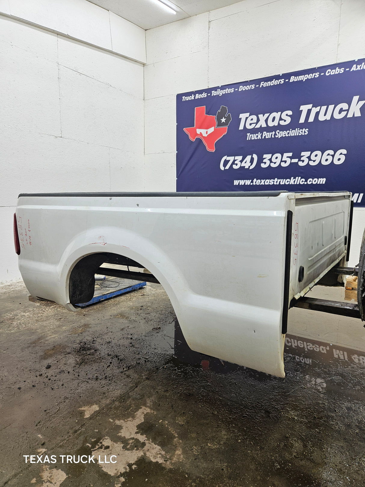 1999-2010 Ford Super Duty F250 F350 6' 9" Short Truck Bed