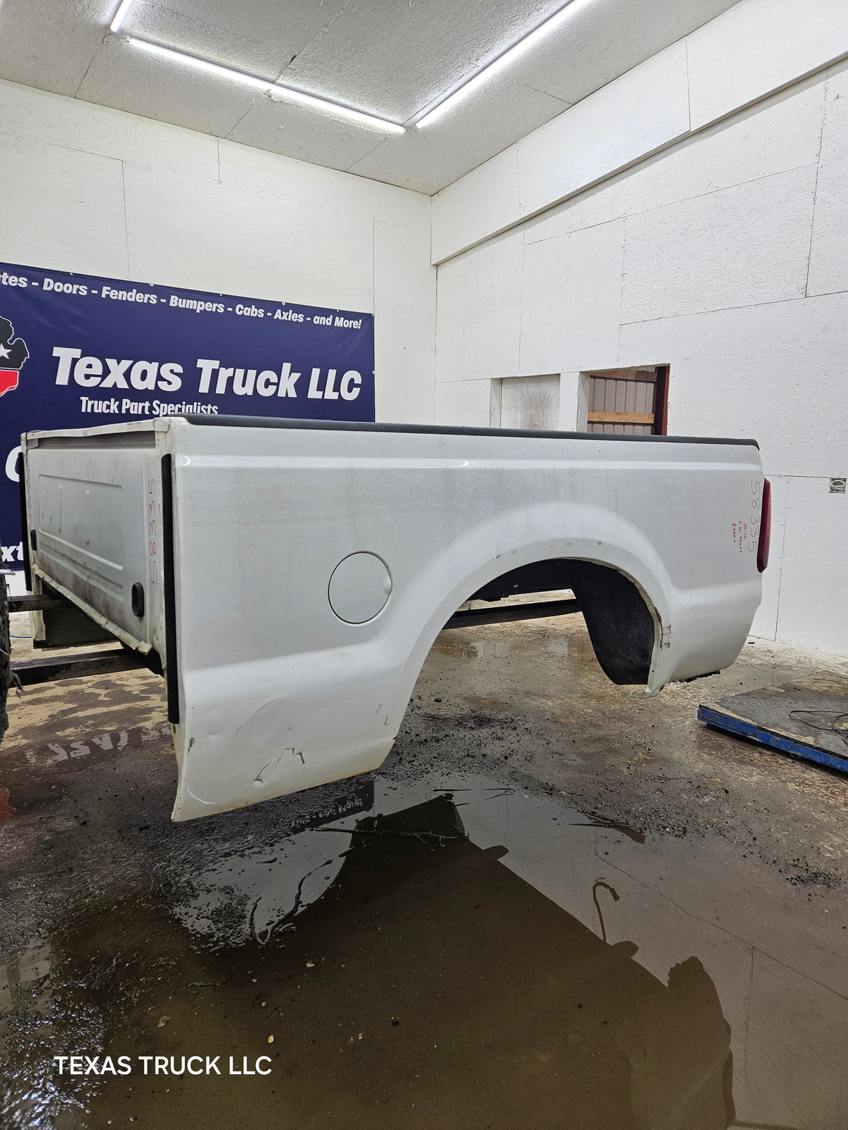 1999-2010 Ford Super Duty F250 F350 6' 9" Short Truck Bed