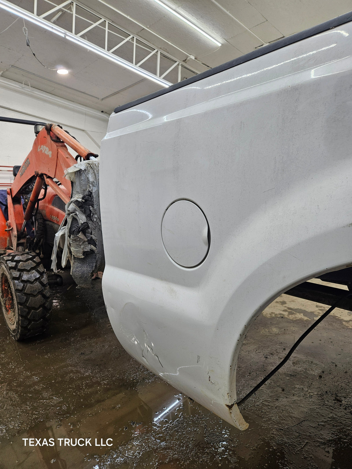 1999-2010 Ford Super Duty F250 F350 6' 9" Short Truck Bed