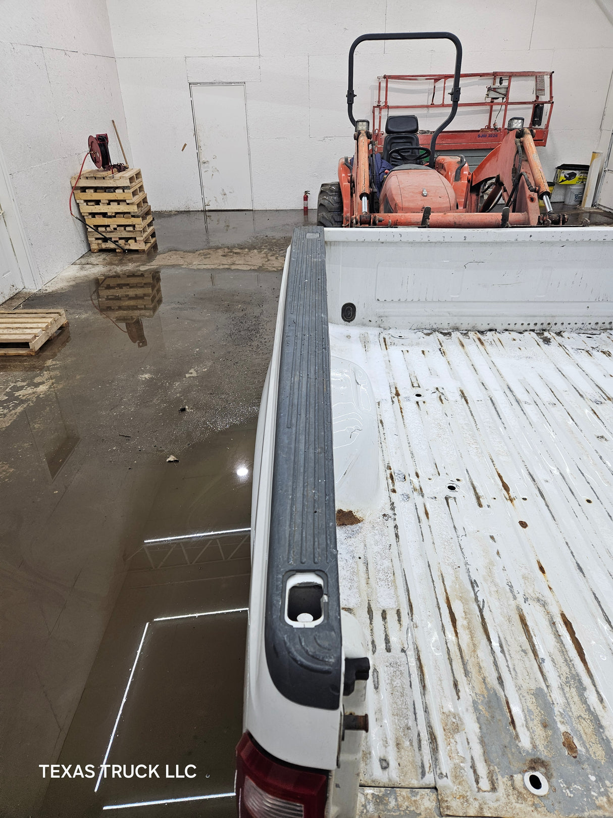 1999-2010 Ford Super Duty F250 F350 6' 9" Short Truck Bed