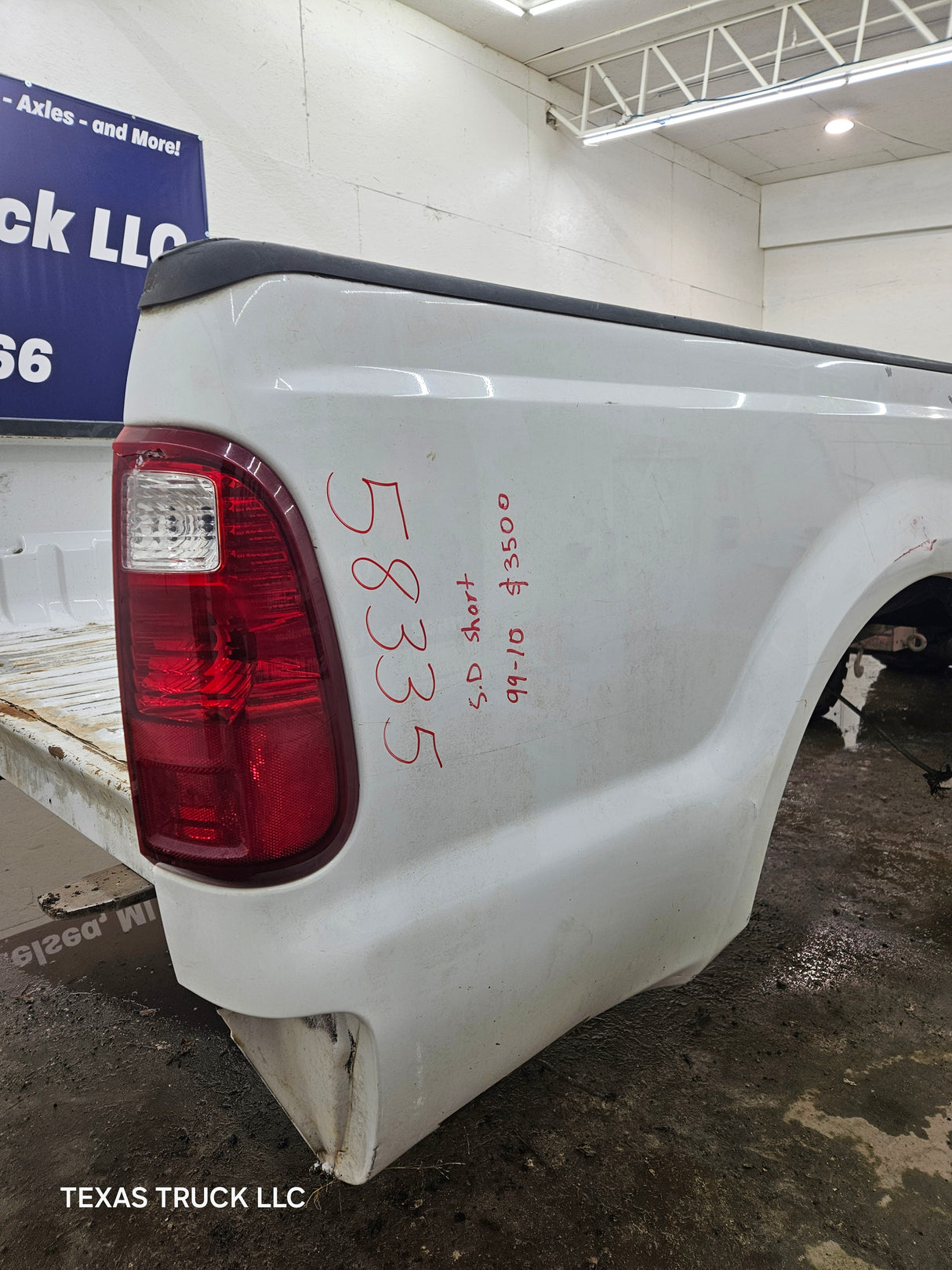 1999-2010 Ford Super Duty F250 F350 6' 9" Short Truck Bed