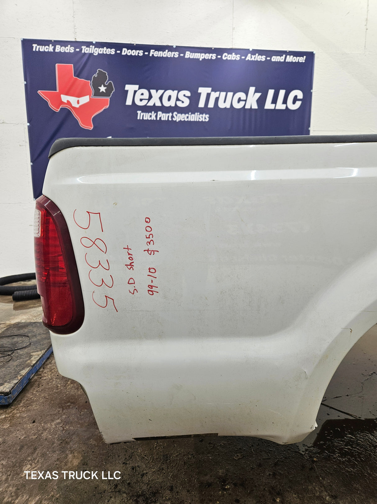 1999-2010 Ford Super Duty F250 F350 6' 9" Short Truck Bed