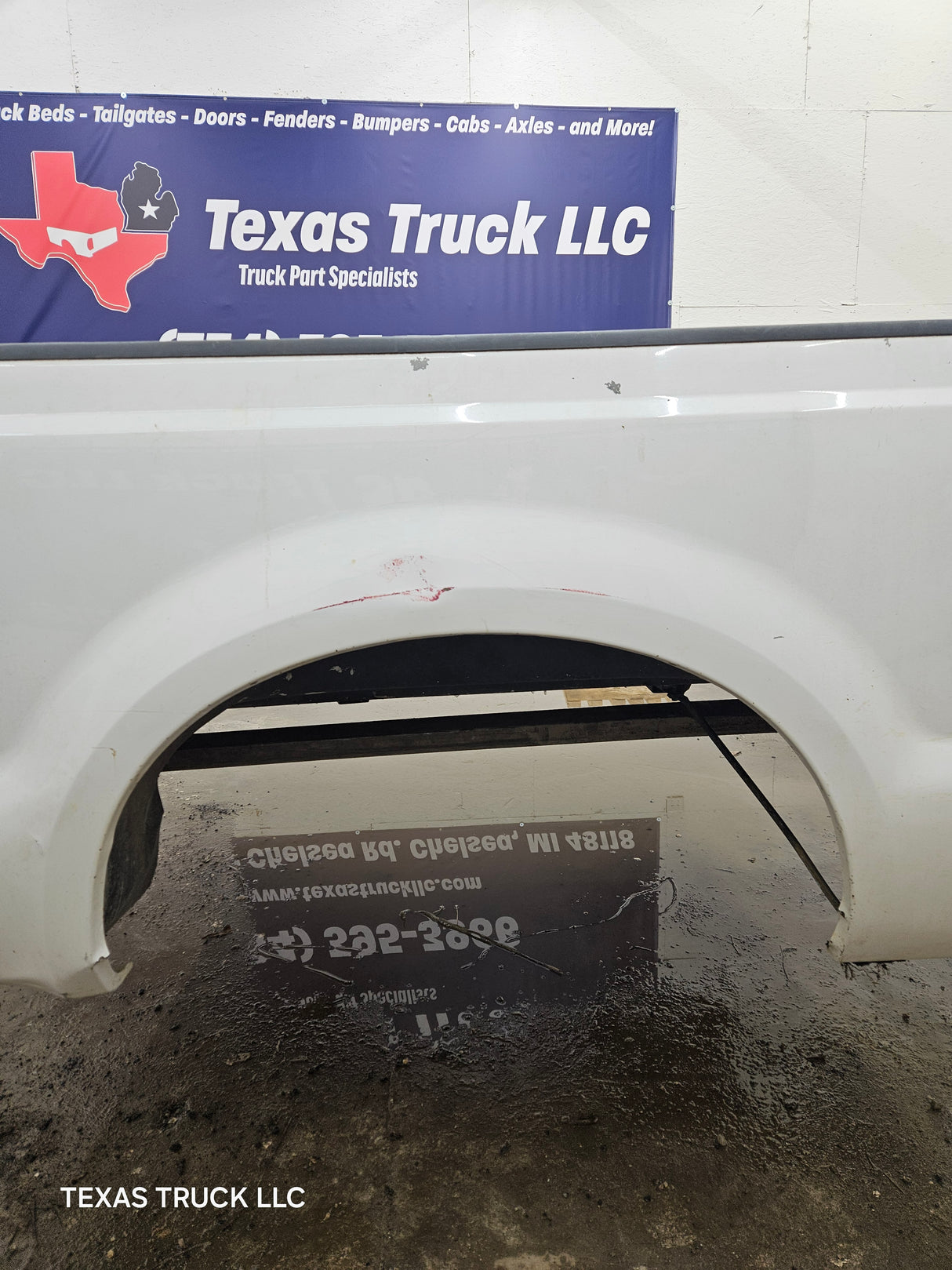 1999-2010 Ford Super Duty F250 F350 6' 9" Short Truck Bed