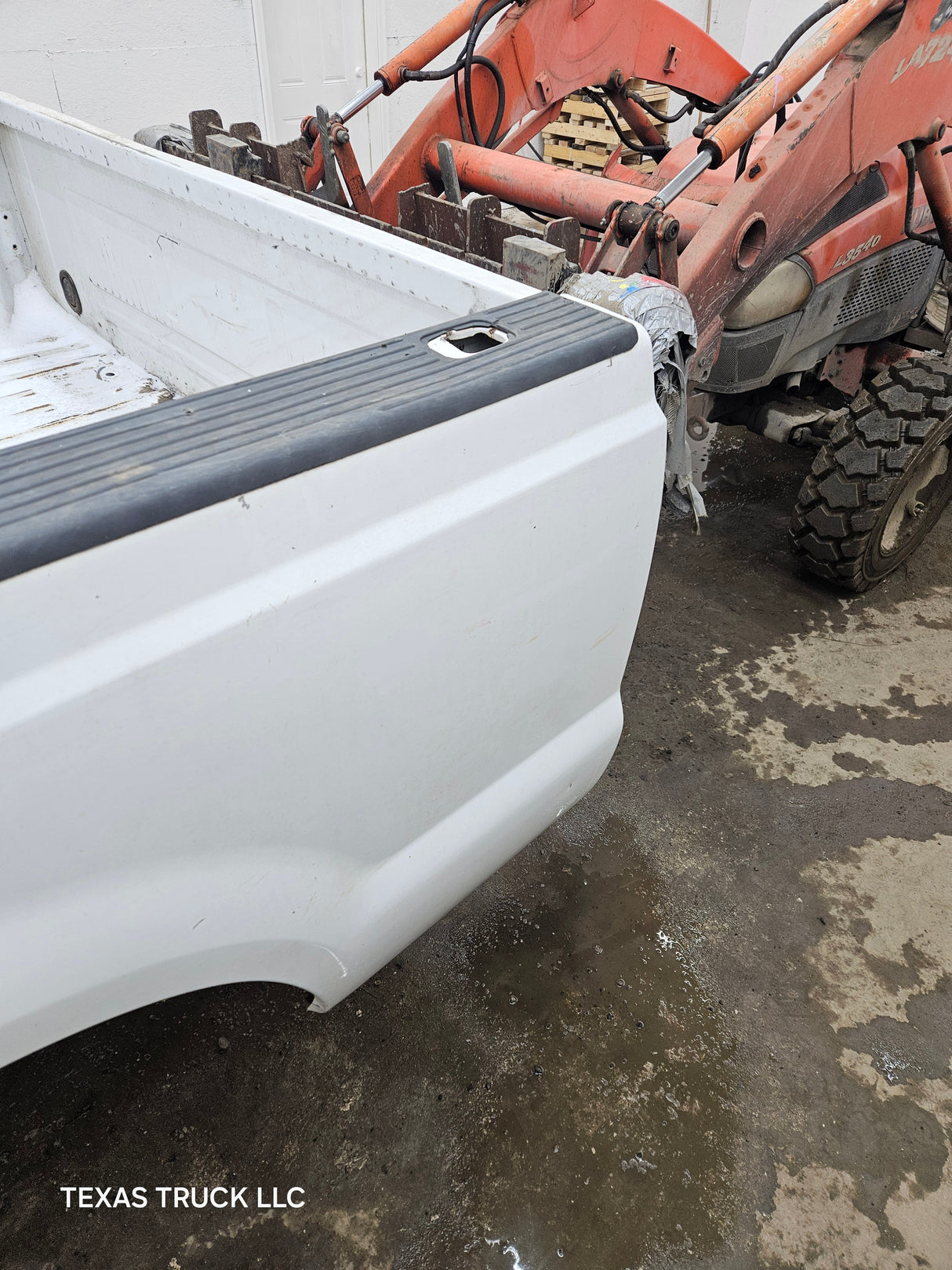 1999-2010 Ford Super Duty F250 F350 6' 9" Short Truck Bed