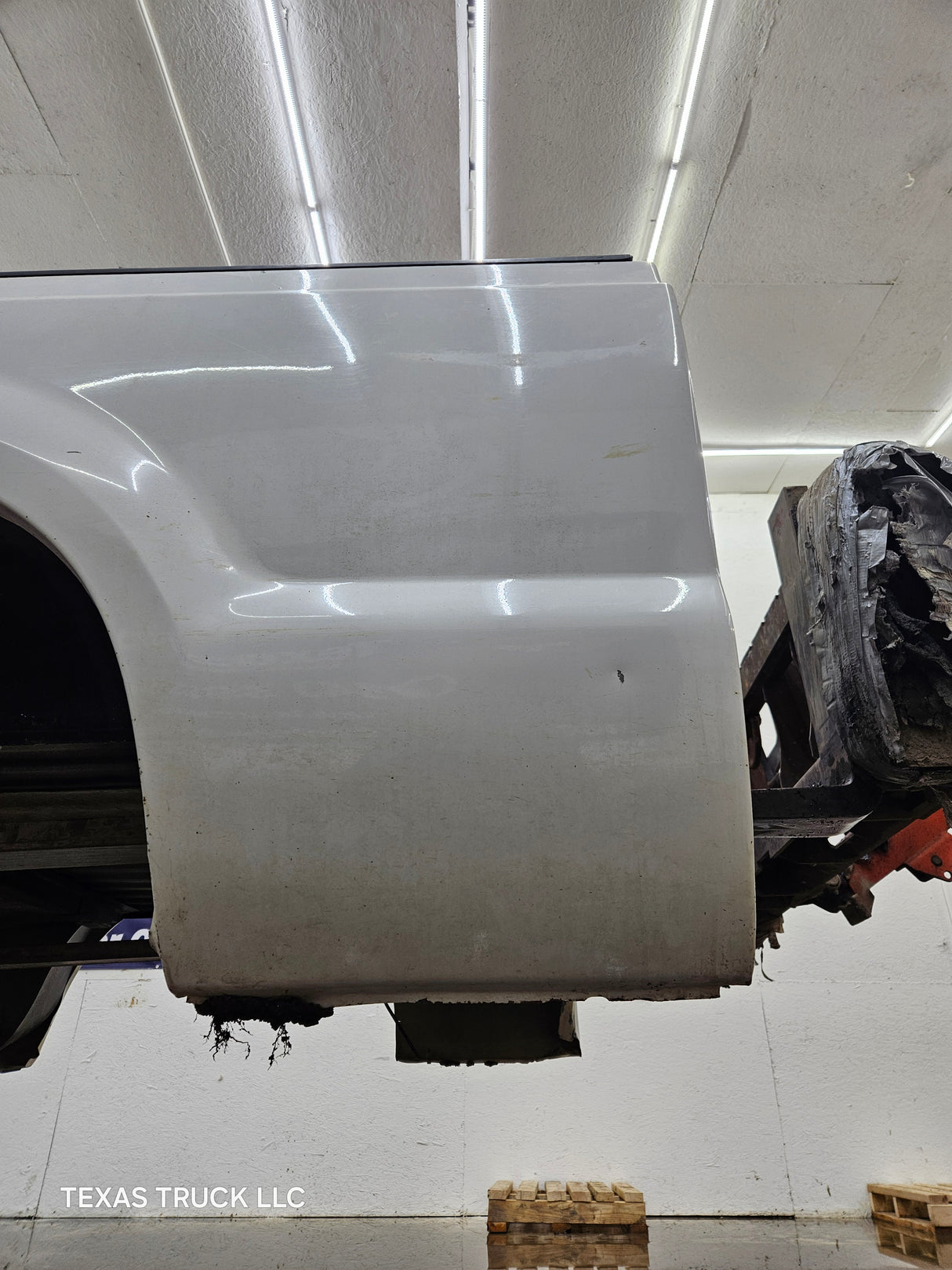 1999-2010 Ford Super Duty F250 F350 6' 9" Short Truck Bed