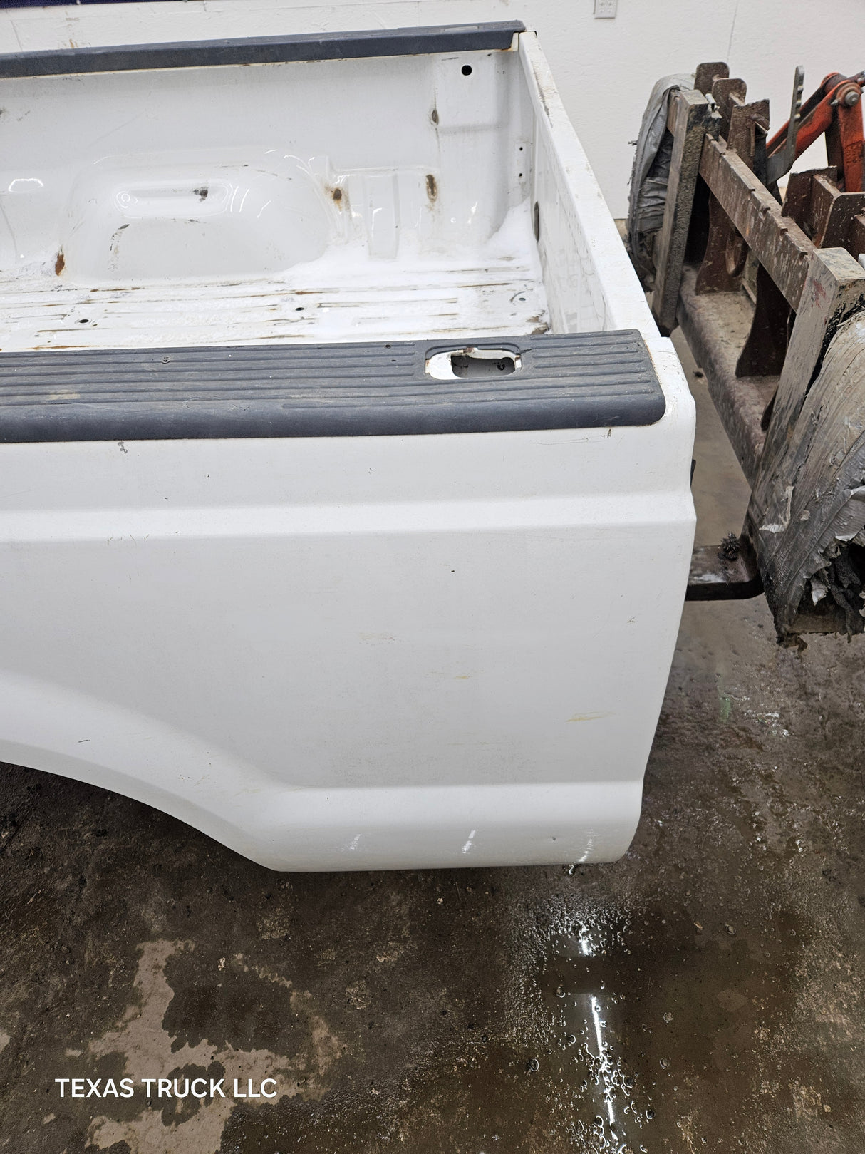 1999-2010 Ford Super Duty F250 F350 6' 9" Short Truck Bed
