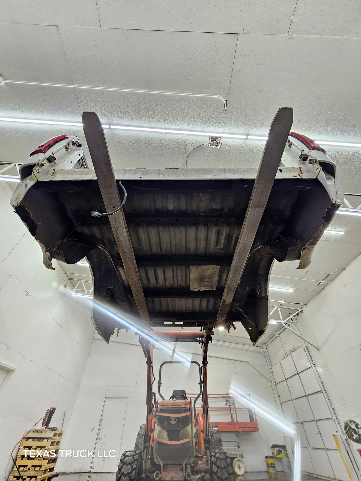 1999-2010 Ford Super Duty F250 F350 6' 9" Short Truck Bed