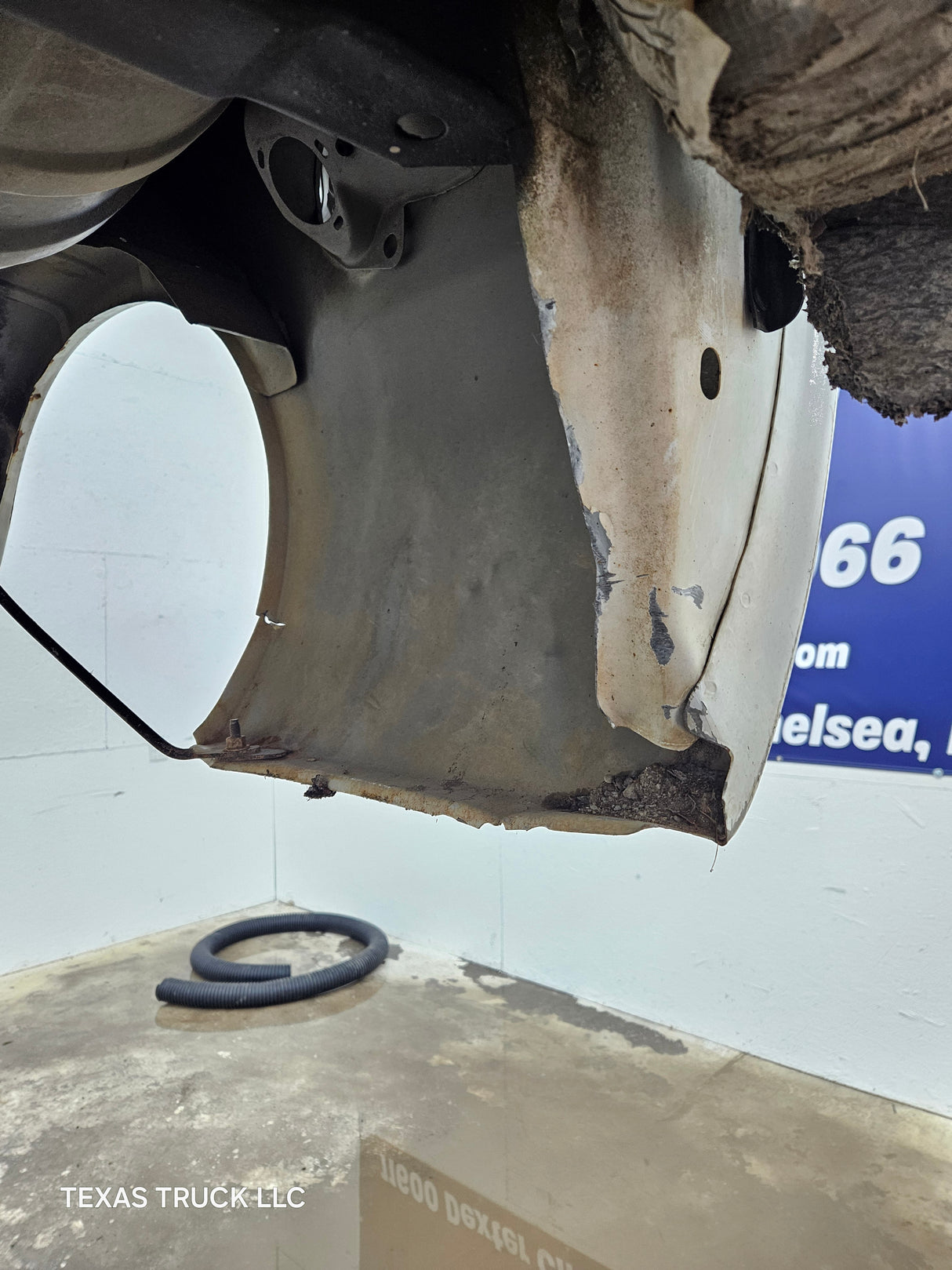 1999-2010 Ford Super Duty F250 F350 6' 9" Short Truck Bed