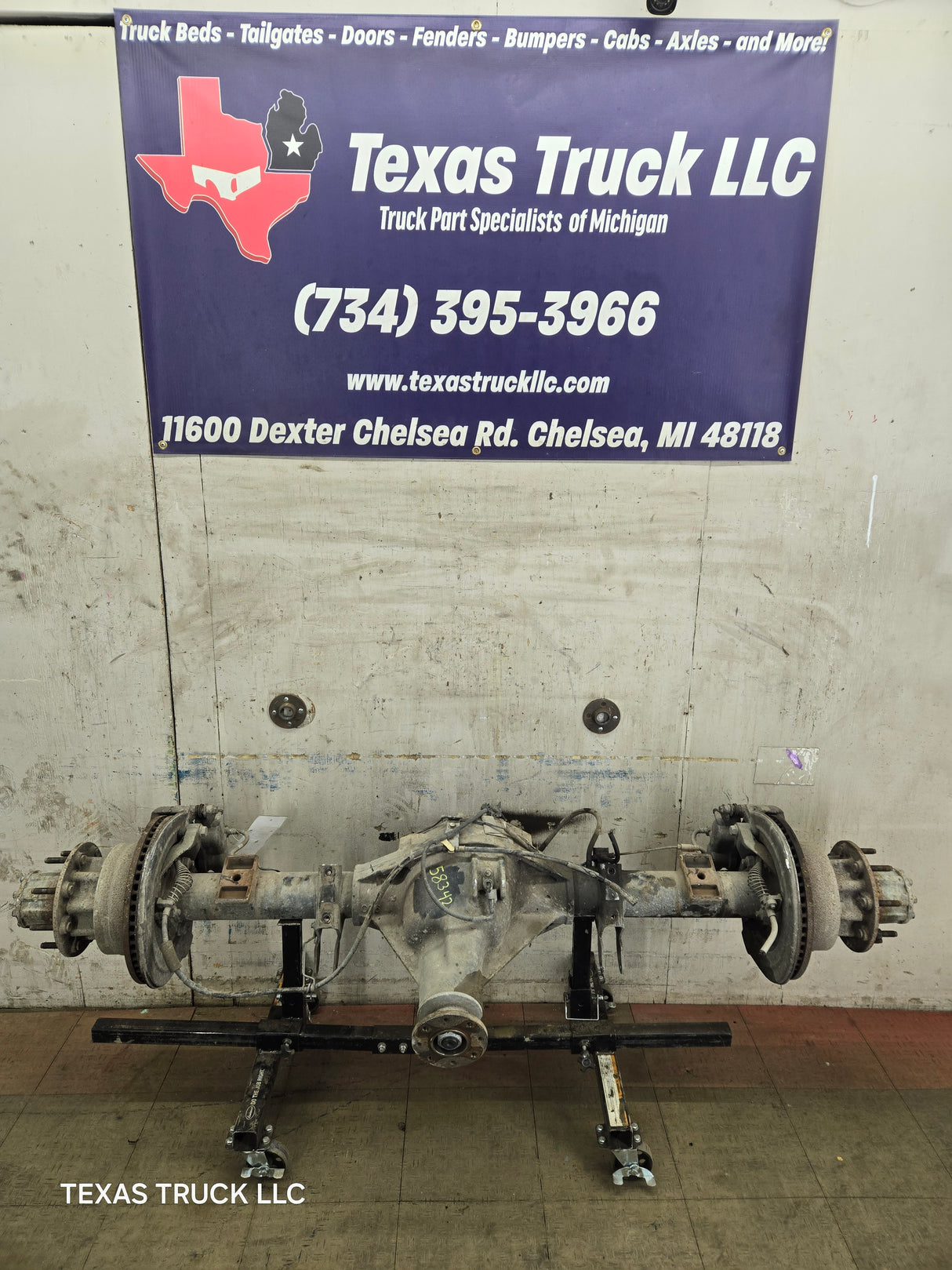 2013-2016 Ford Super Duty F350 Cab Chassis Rear Axle 3.73 Gear Ratio Rear End 179k miles