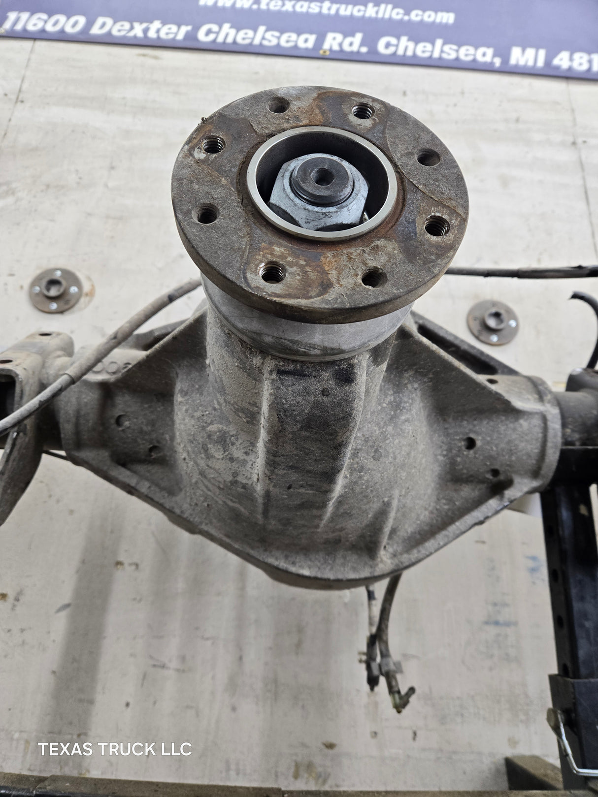 2013-2016 Ford Super Duty F350 Cab Chassis Rear Axle 3.73 Gear Ratio Rear End 179k miles