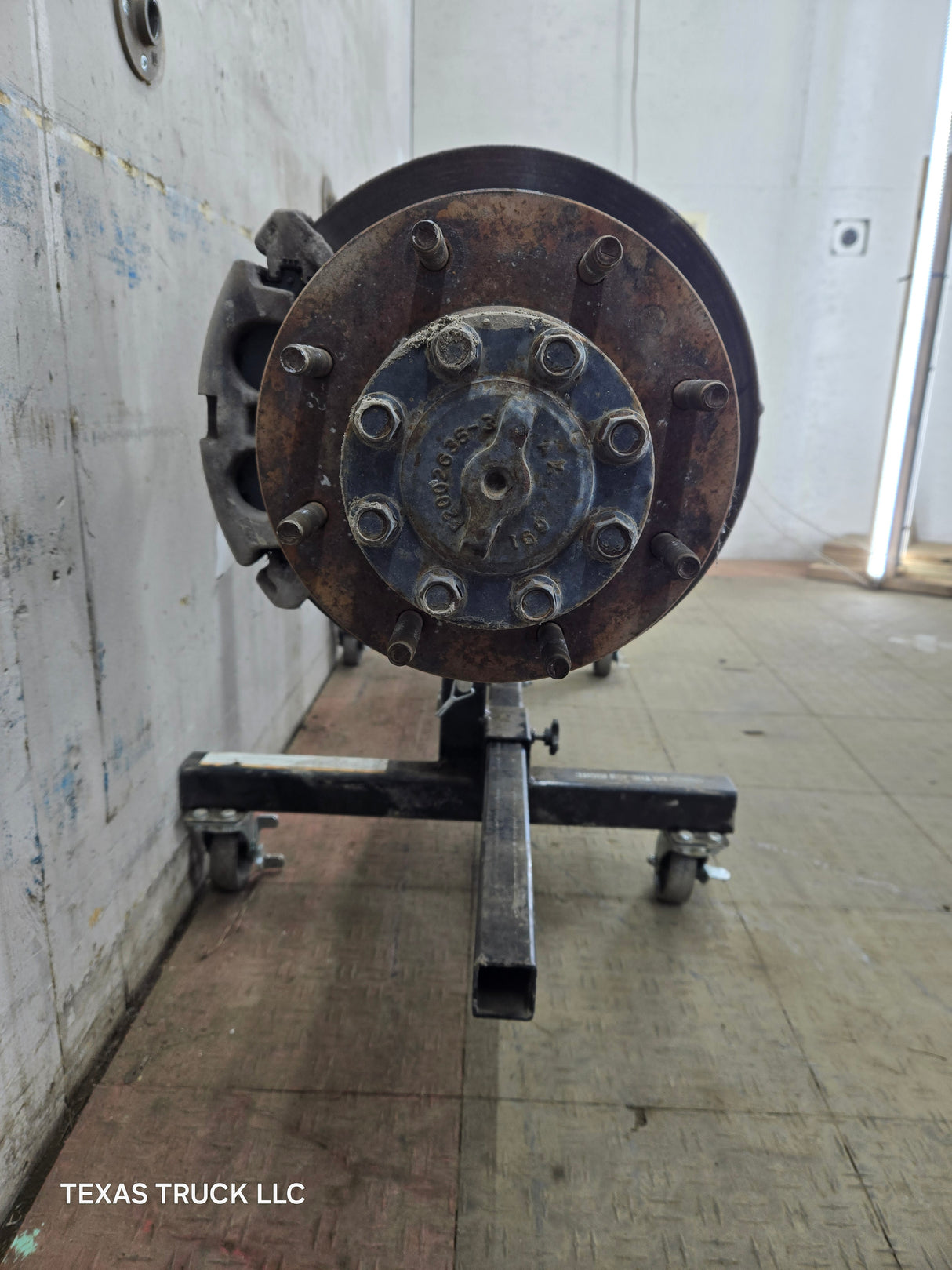 2013-2016 Ford Super Duty F350 Cab Chassis Rear Axle 3.73 Gear Ratio Rear End 179k miles