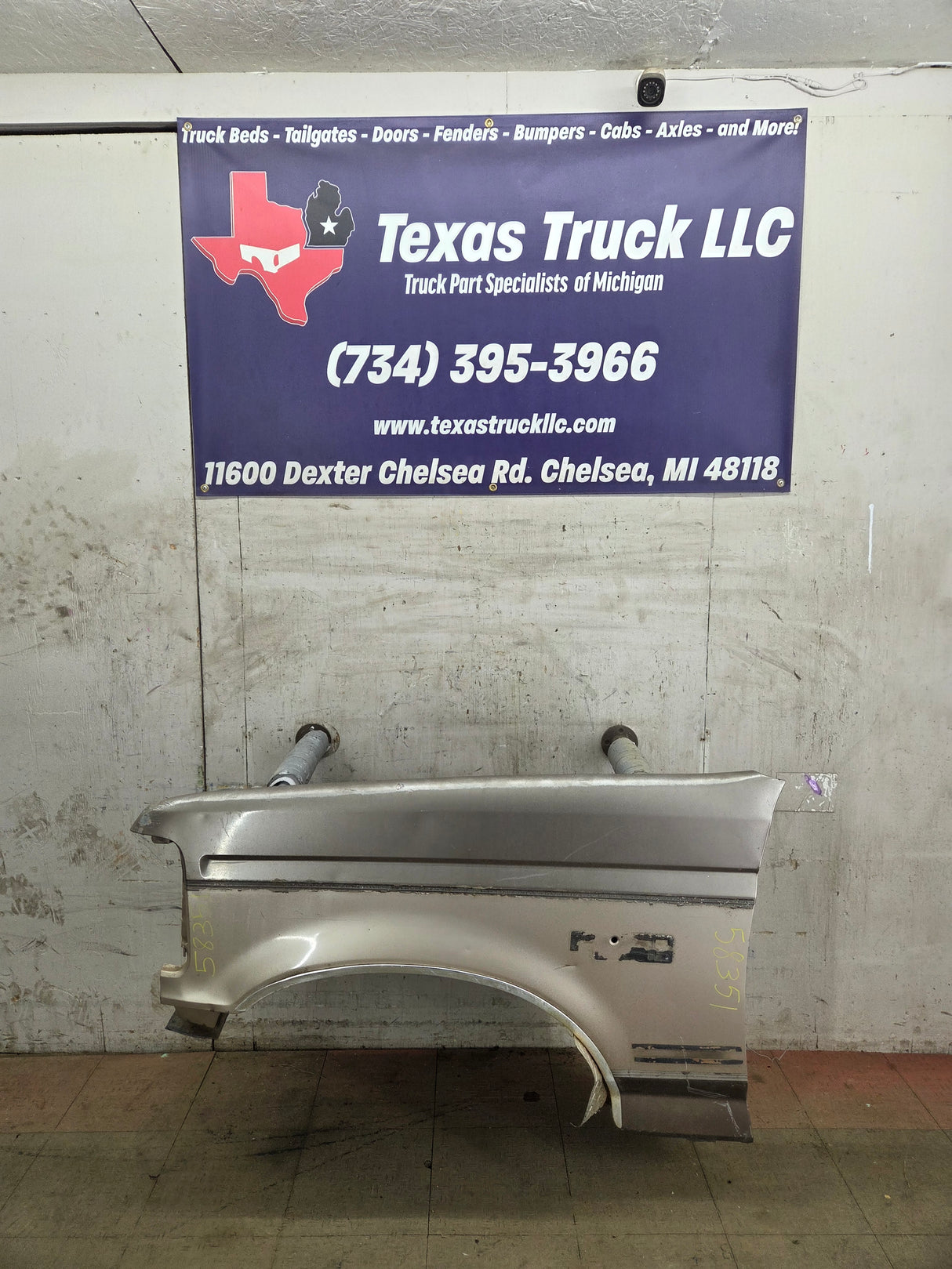 1992-1997 OBS Ford F Series F250 F350 F450 F550 Driver Side LH Front Fender