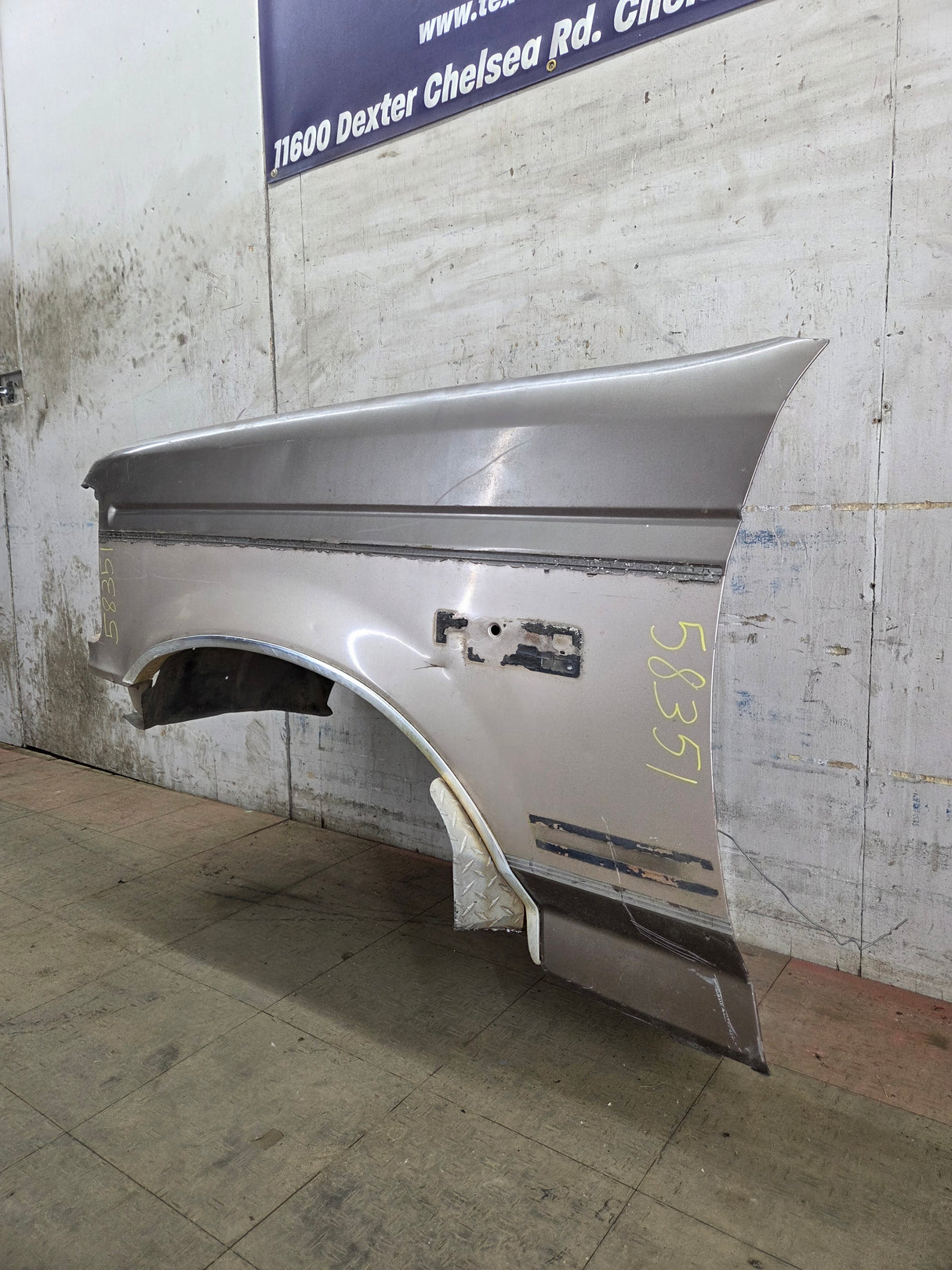 1992-1997 OBS Ford F Series F250 F350 F450 F550 Driver Side LH Front Fender