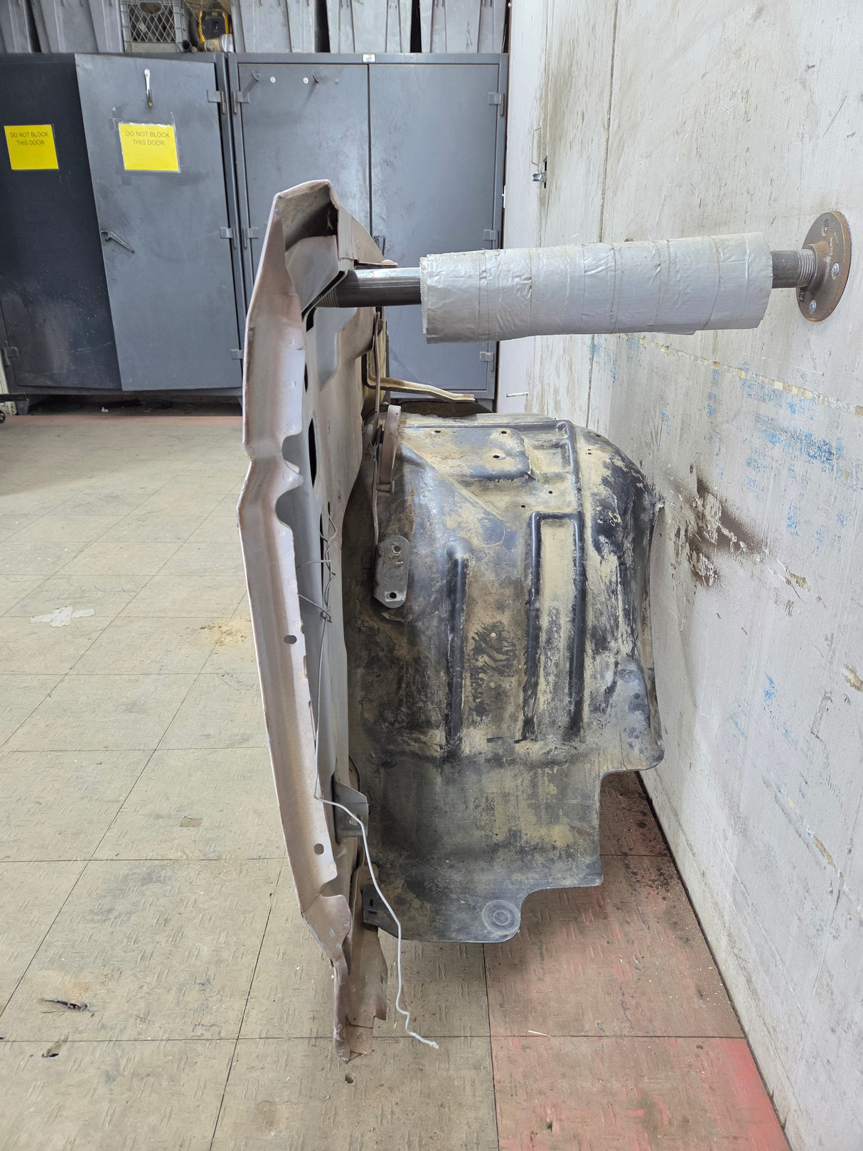 1992-1997 OBS Ford F Series F250 F350 F450 F550 Driver Side LH Front Fender