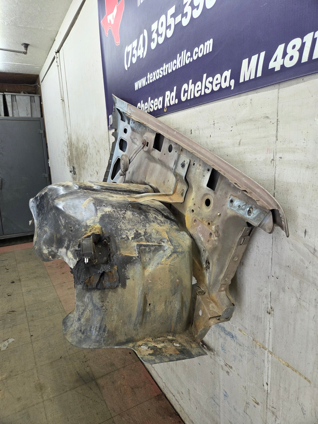 1992-1997 OBS Ford F Series F250 F350 F450 F550 Driver Side LH Front Fender