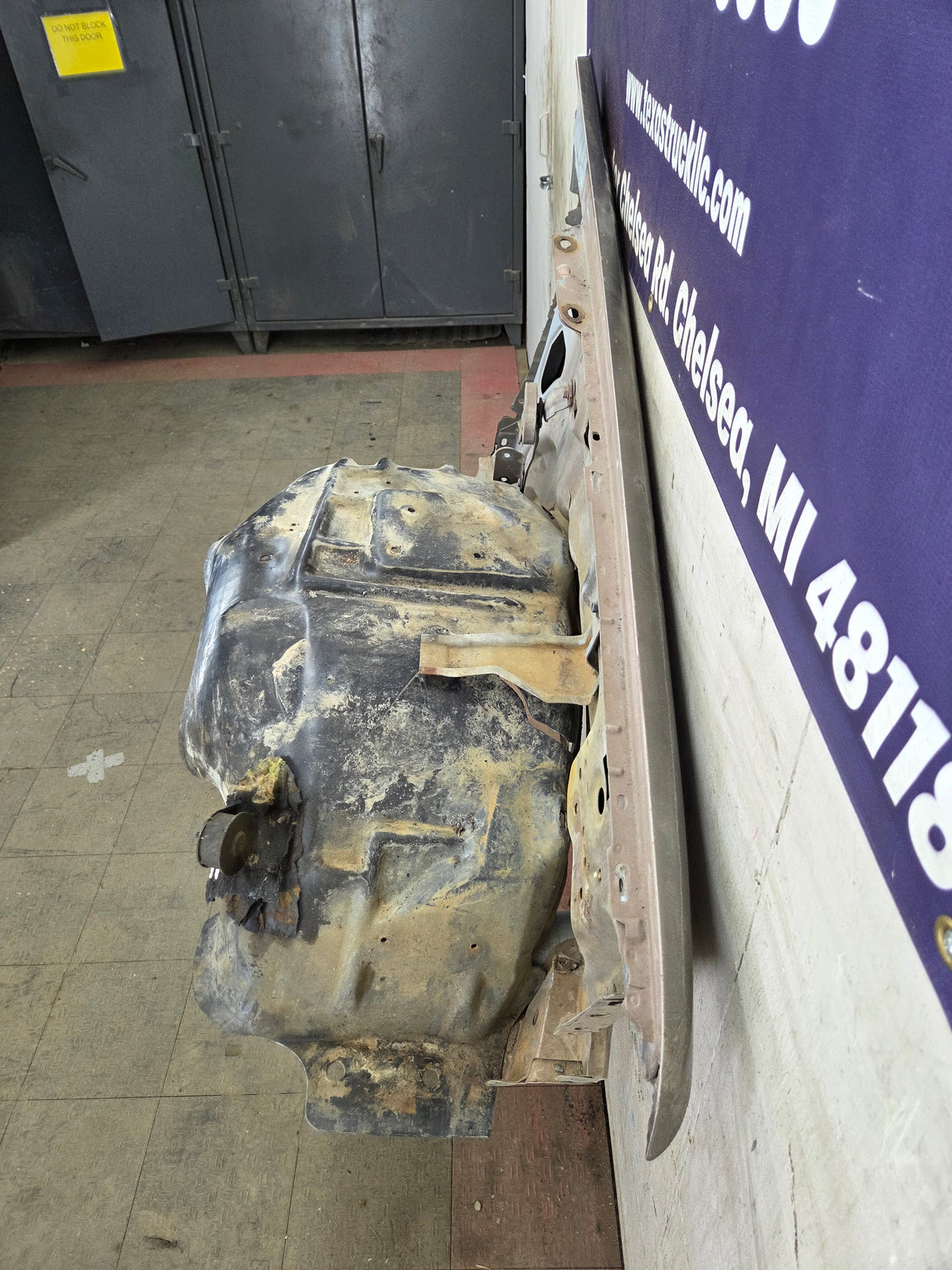 1992-1997 OBS Ford F Series F250 F350 F450 F550 Driver Side LH Front Fender