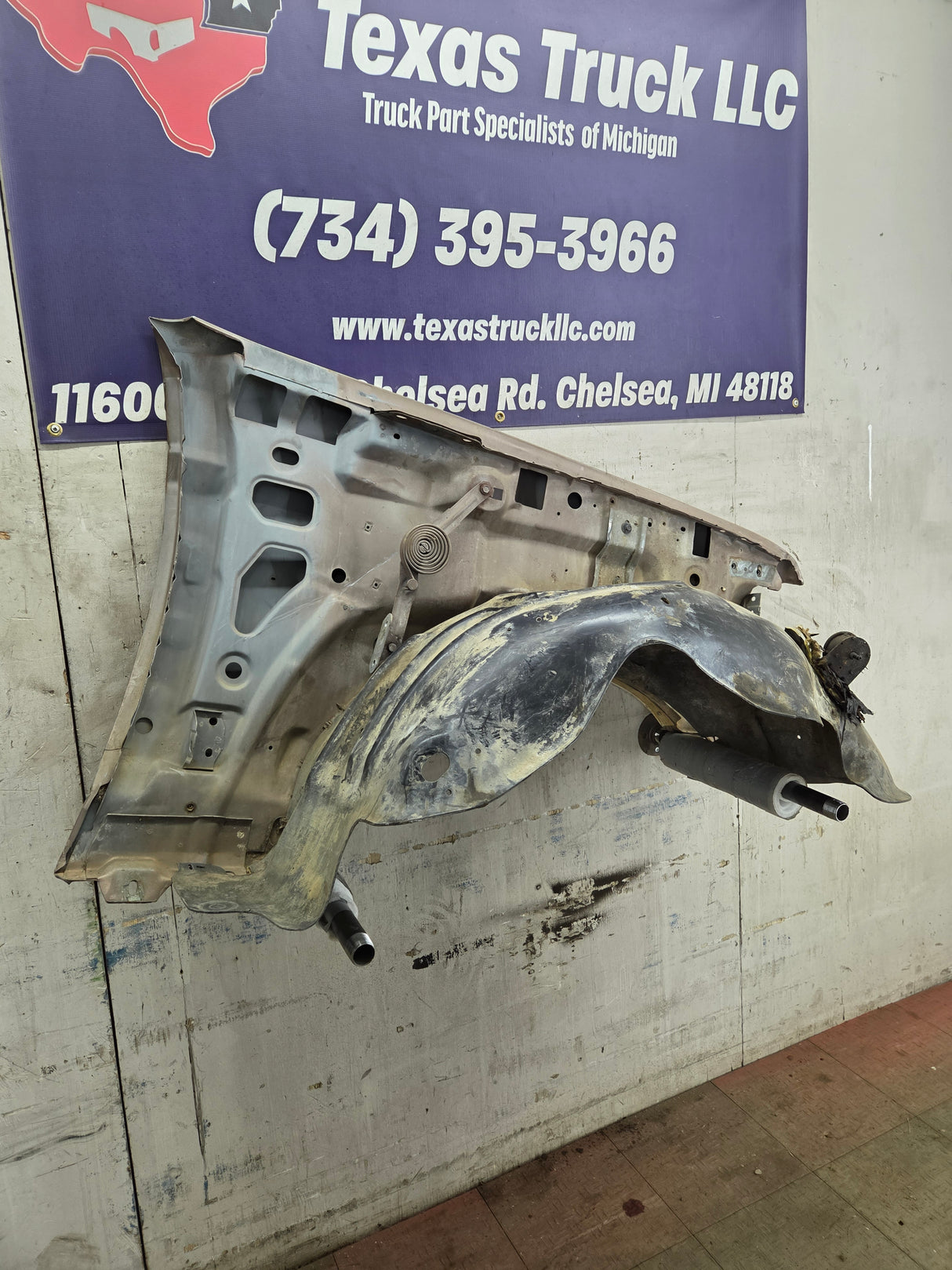 1992-1997 OBS Ford F Series F250 F350 F450 F550 Driver Side LH Front Fender