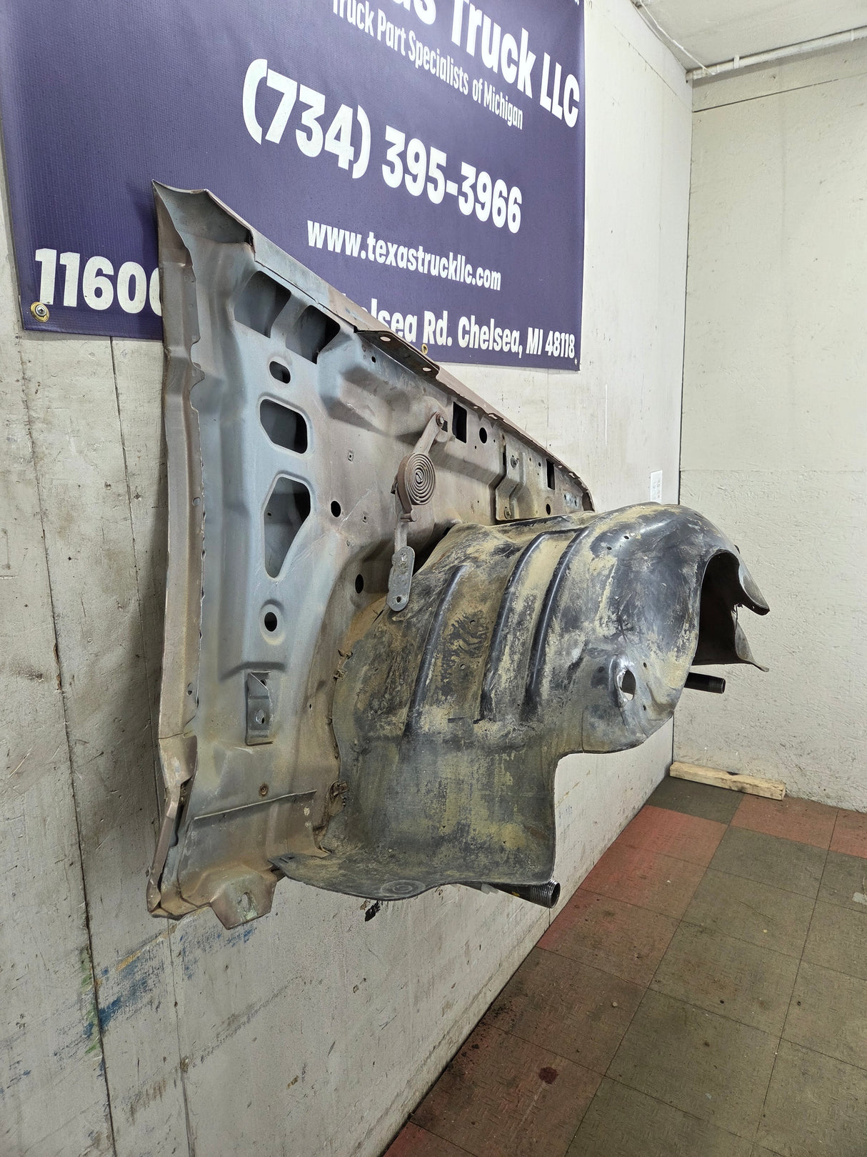 1992-1997 OBS Ford F Series F250 F350 F450 F550 Driver Side LH Front Fender