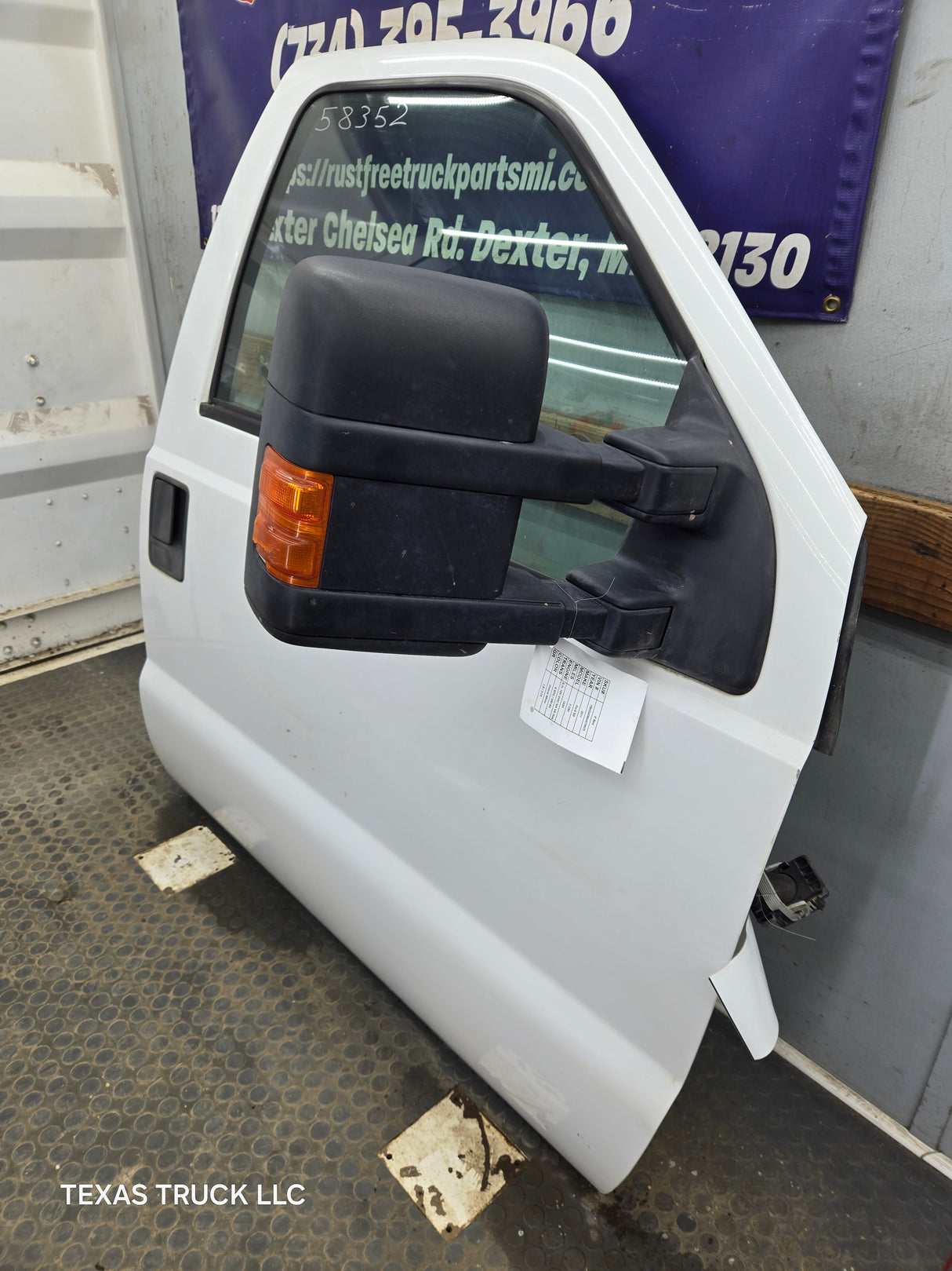 1999-2011 Ford Super Duty / Excursion Front Passenger RH Door F250 F350 F450 F550
