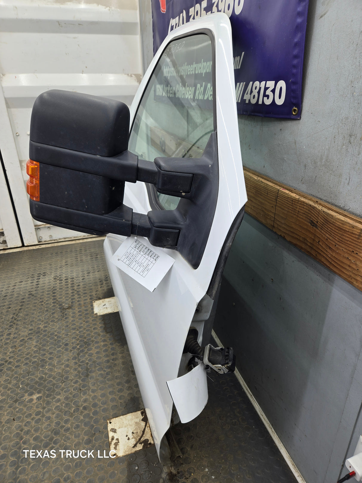 1999-2011 Ford Super Duty / Excursion Front Passenger RH Door F250 F350 F450 F550