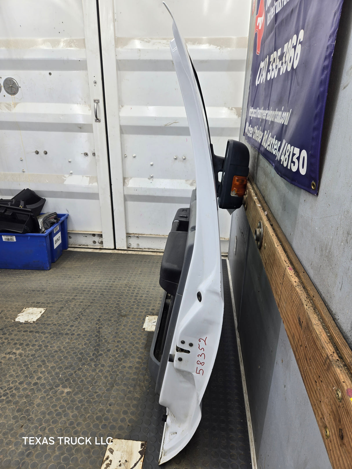 1999-2011 Ford Super Duty / Excursion Front Passenger RH Door F250 F350 F450 F550