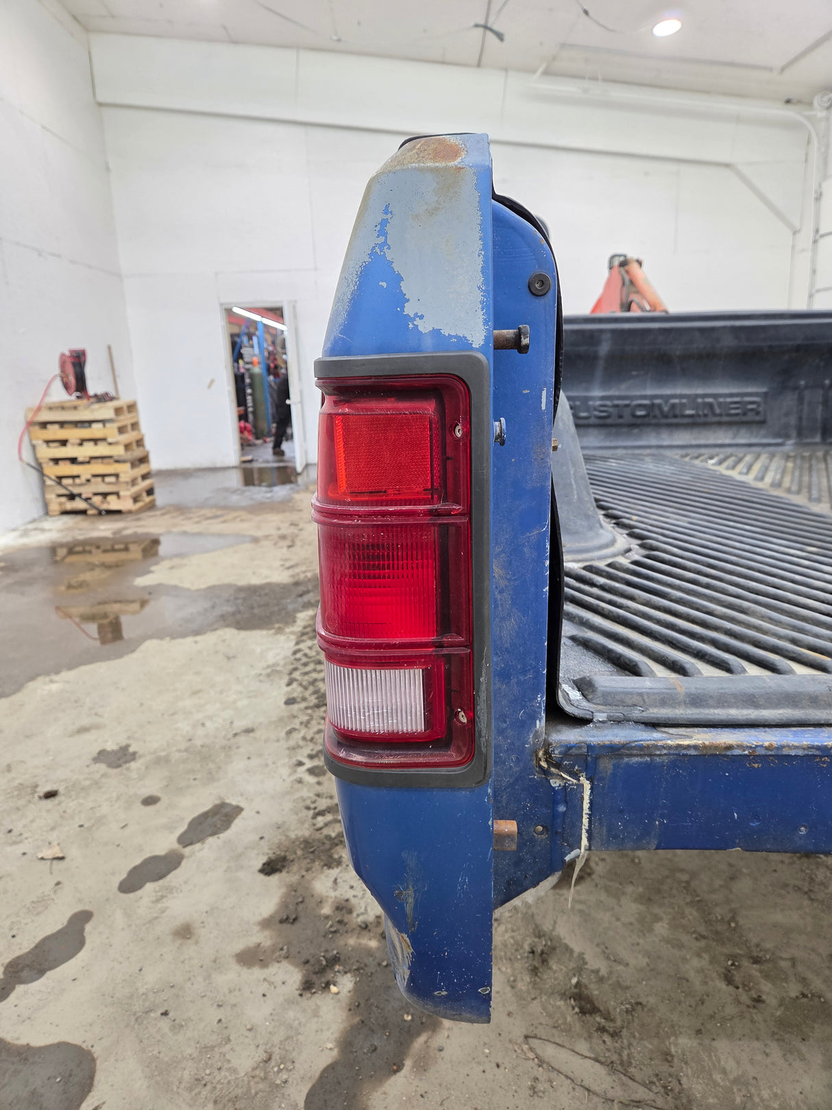 1994-1996 Dodge Dakota 2nd Gen 6' 6" Short Truck Bed