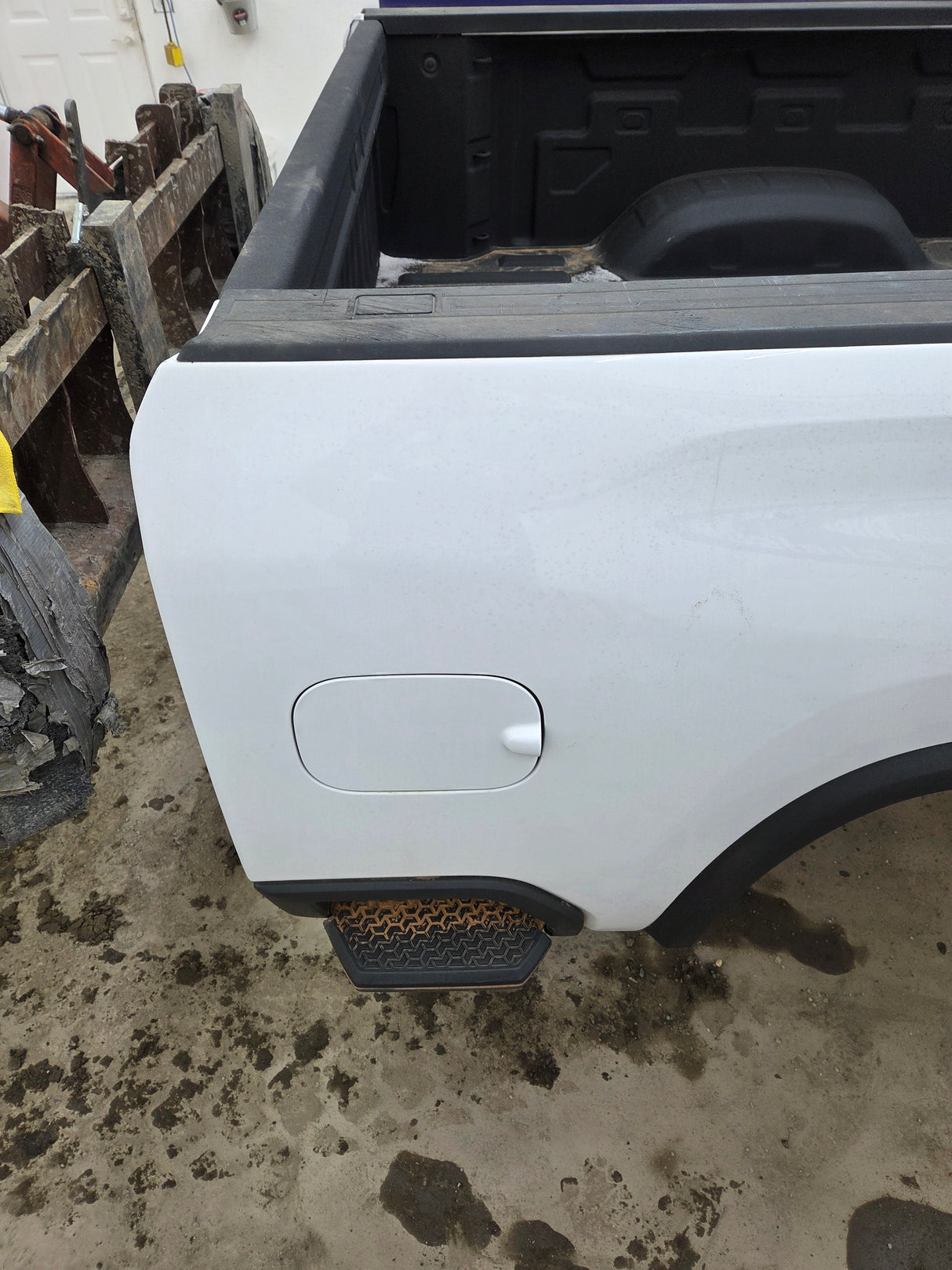 2019-2025 Chevrolet Silverado 2500 3500 HD 6' 6" Short Truck Bed