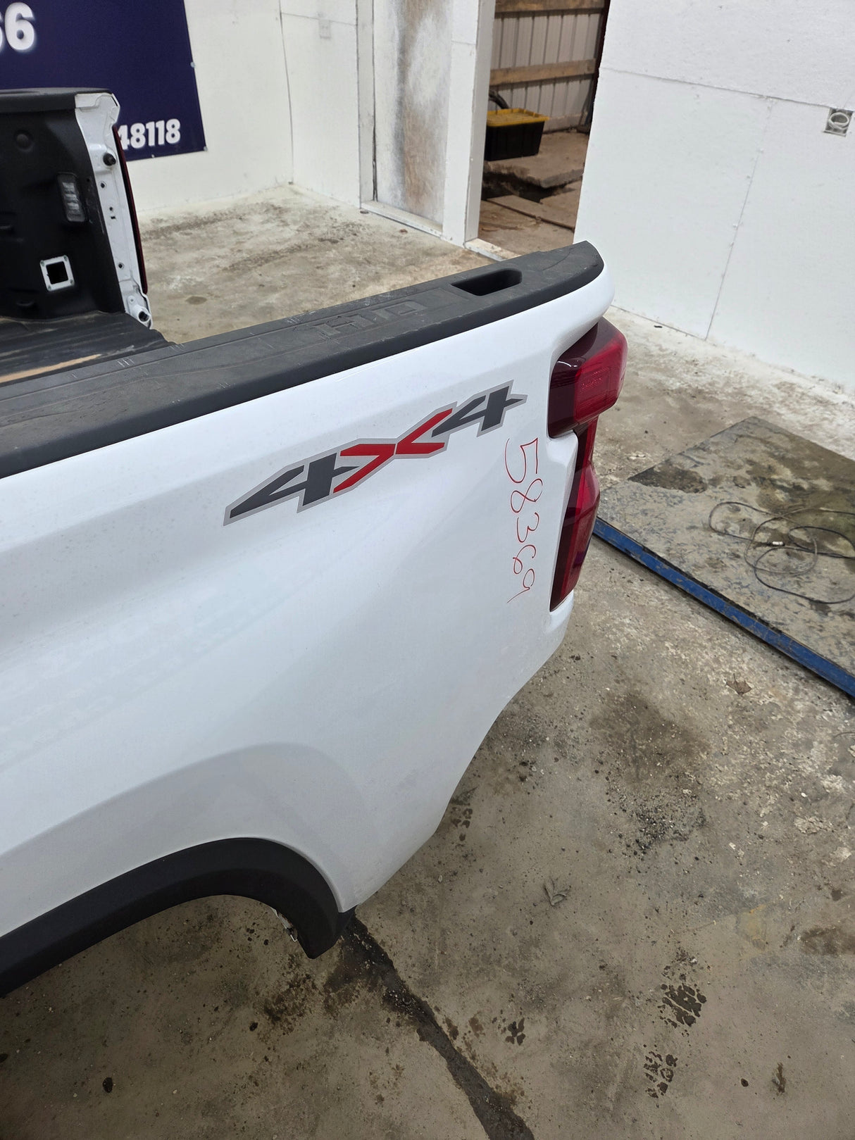 2019-2025 Chevrolet Silverado 2500 3500 HD 6' 6" Short Truck Bed
