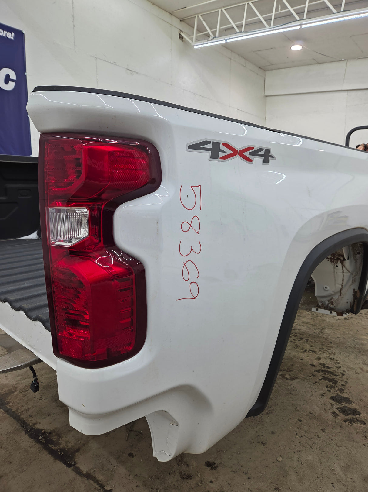2019-2025 Chevrolet Silverado 2500 3500 HD 6' 6" Short Truck Bed