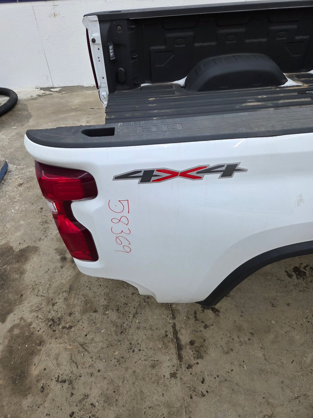 2019-2025 Chevrolet Silverado 2500 3500 HD 6' 6" Short Truck Bed