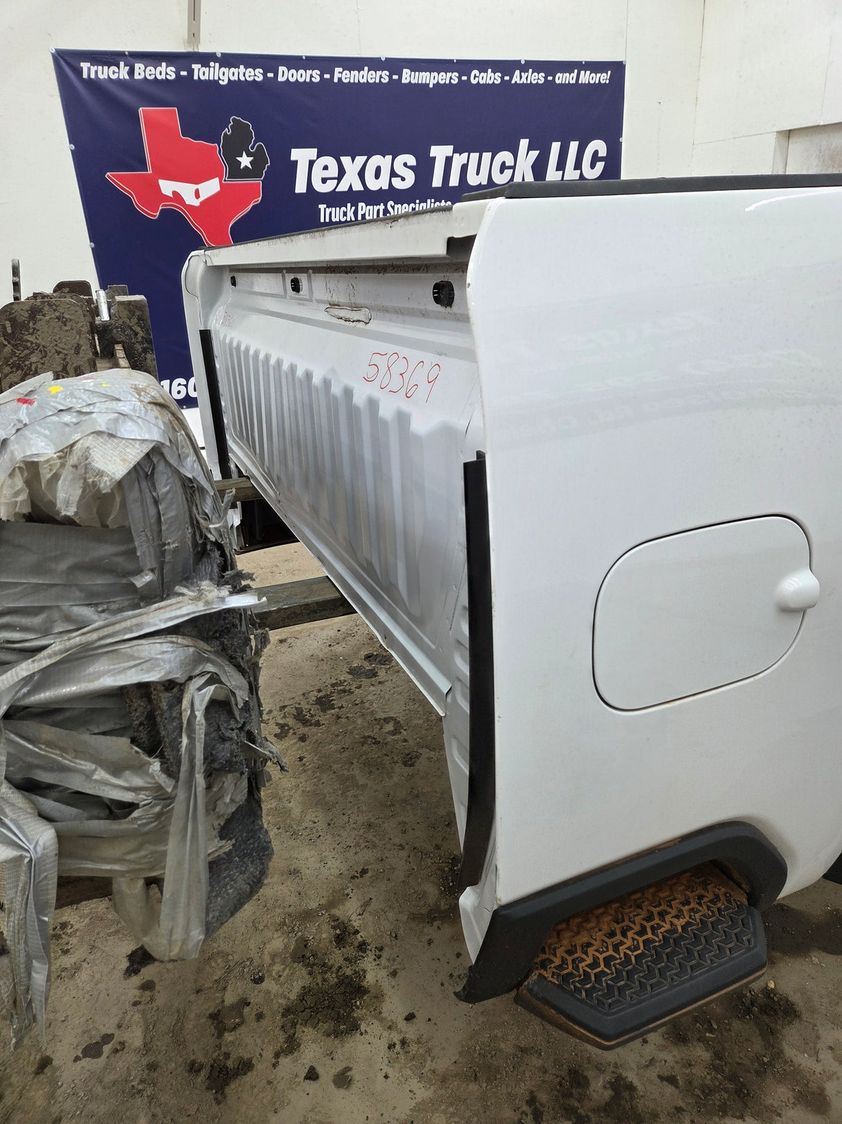 2019-2025 Chevrolet Silverado 2500 3500 HD 6' 6" Short Truck Bed