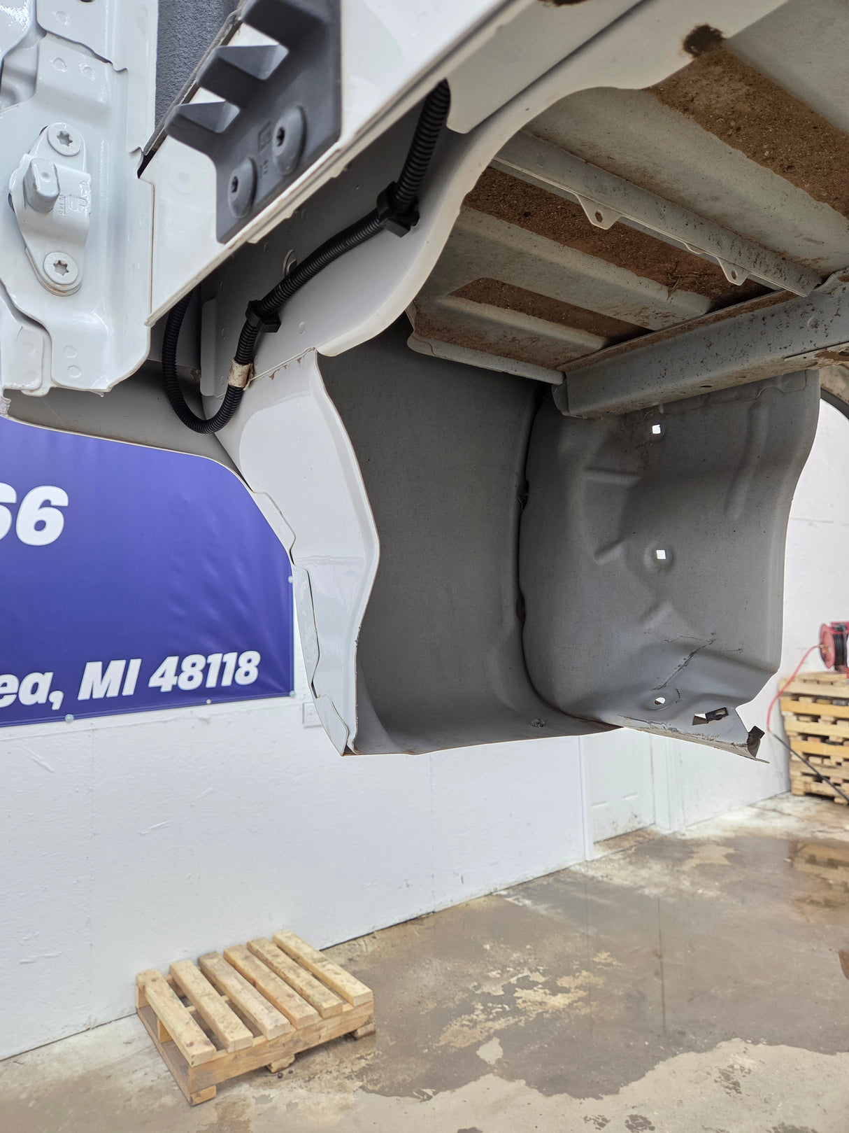 2019-2025 Chevrolet Silverado 2500 3500 HD 6' 6" Short Truck Bed