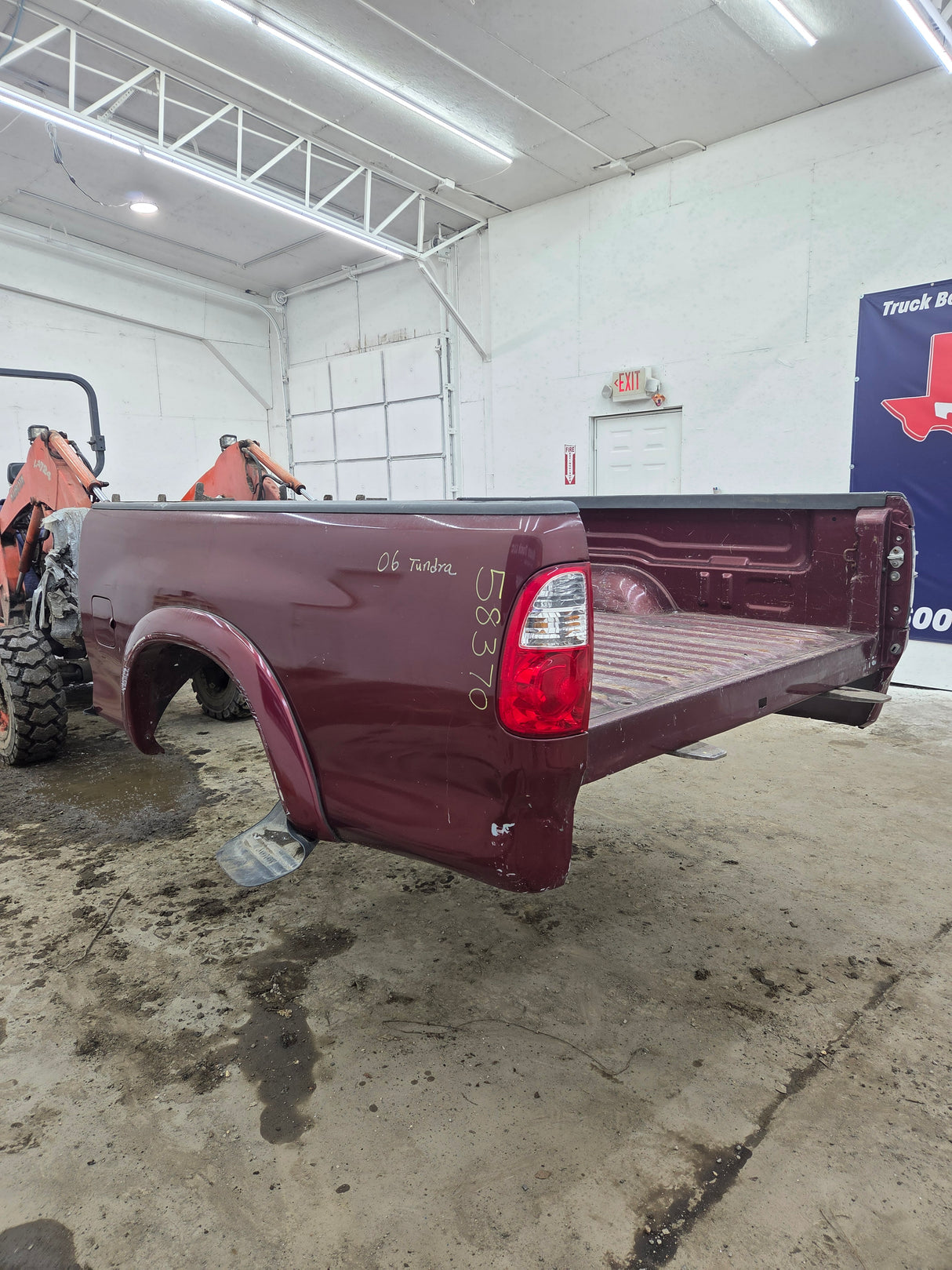 1999-2006 Toyota Tundra Short Bed 6' 5" Truck Bed