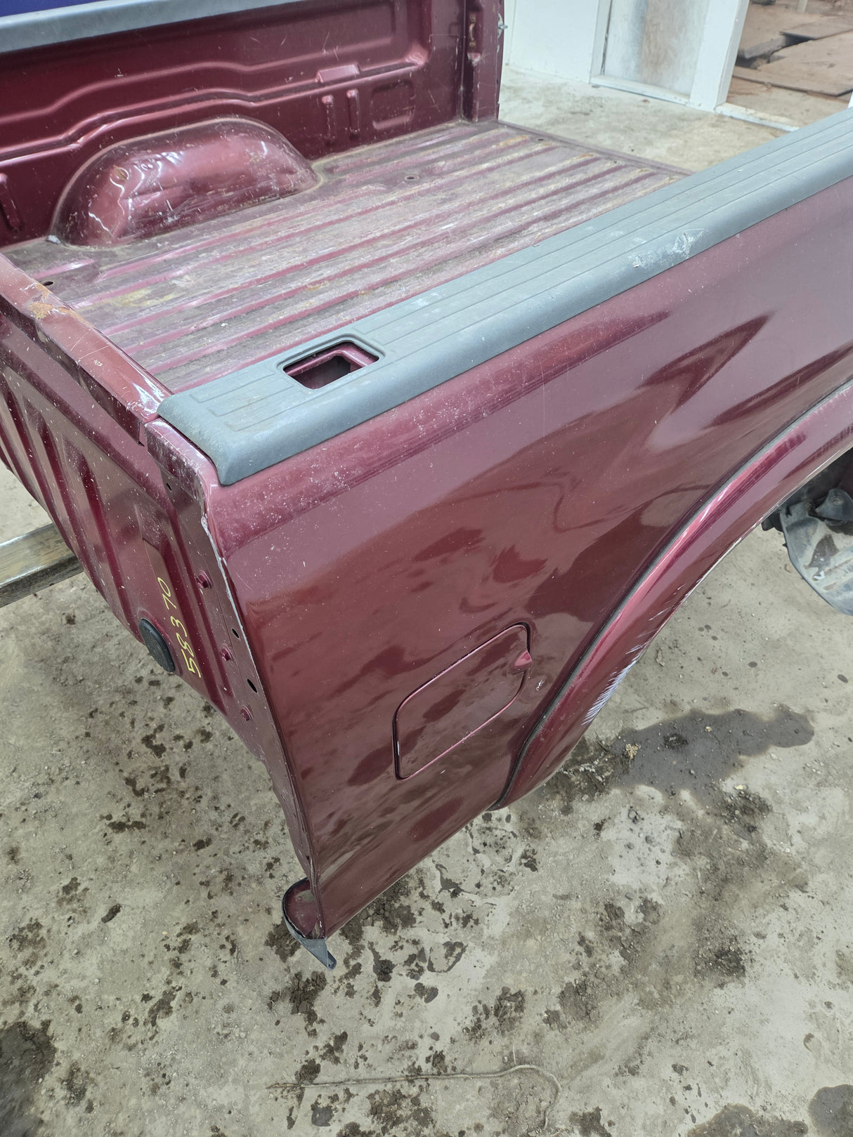 1999-2006 Toyota Tundra Short Bed 6' 5" Truck Bed