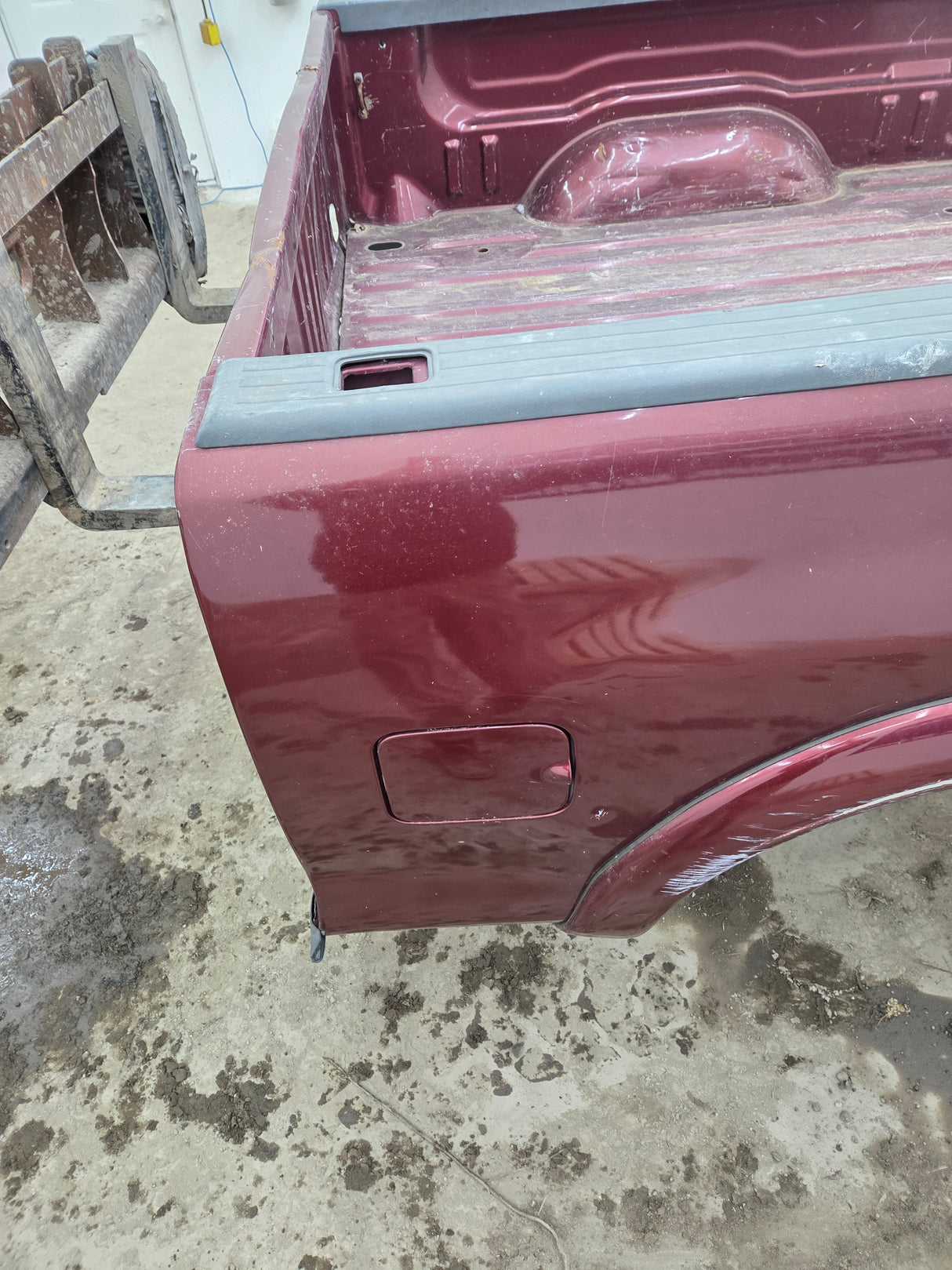 1999-2006 Toyota Tundra Short Bed 6' 5" Truck Bed