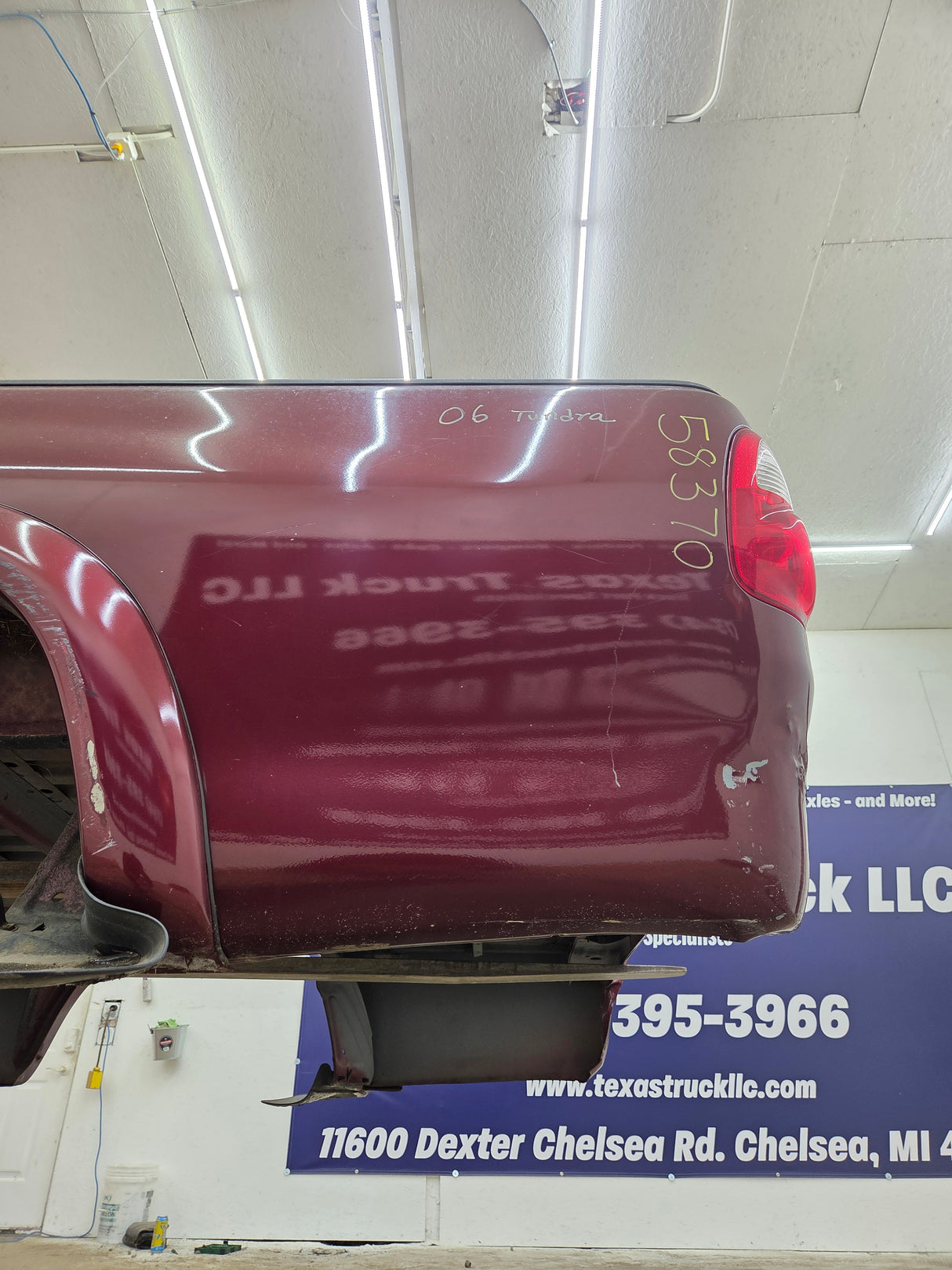 1999-2006 Toyota Tundra Short Bed 6' 5" Truck Bed
