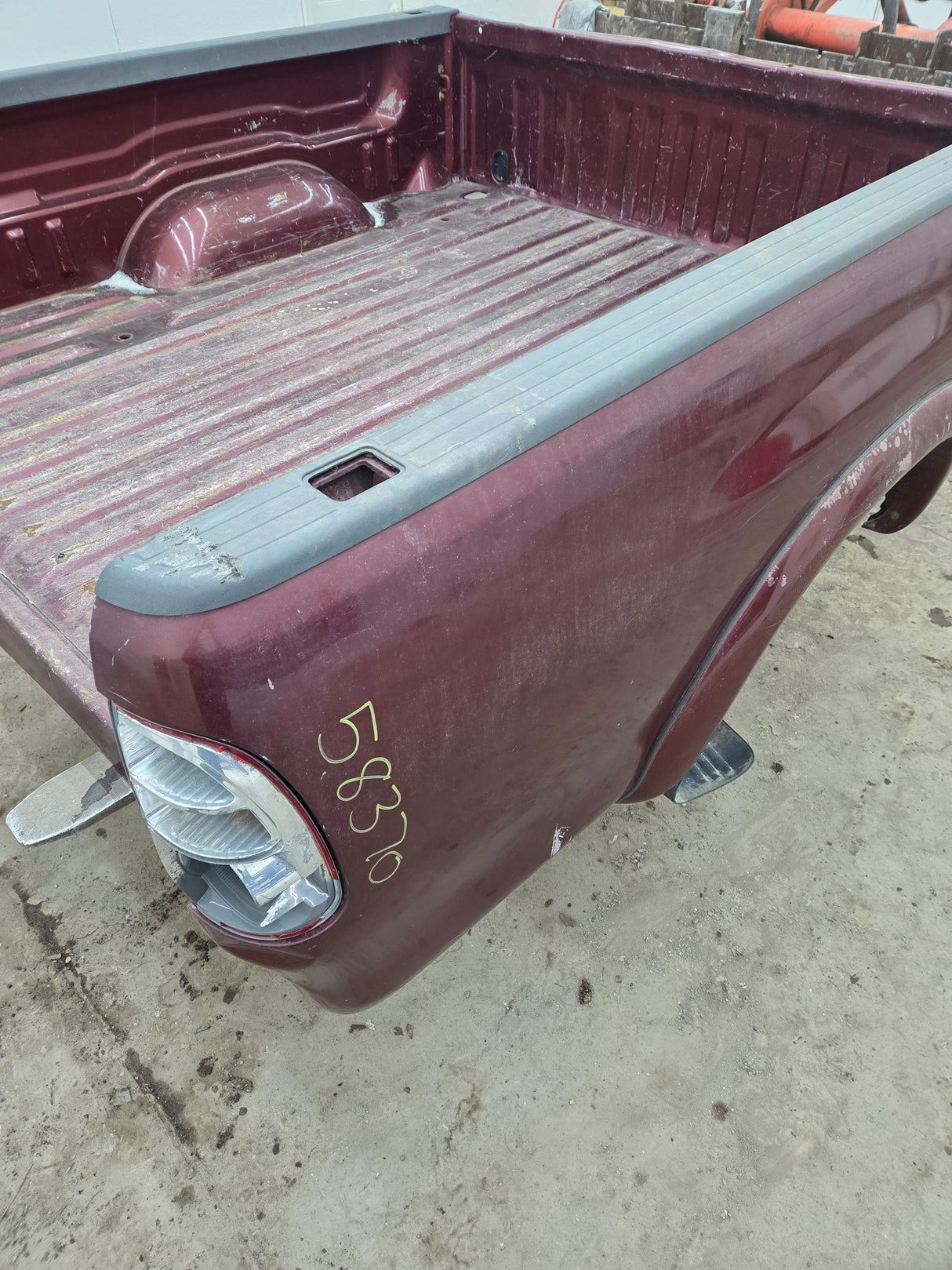 1999-2006 Toyota Tundra Short Bed 6' 5" Truck Bed