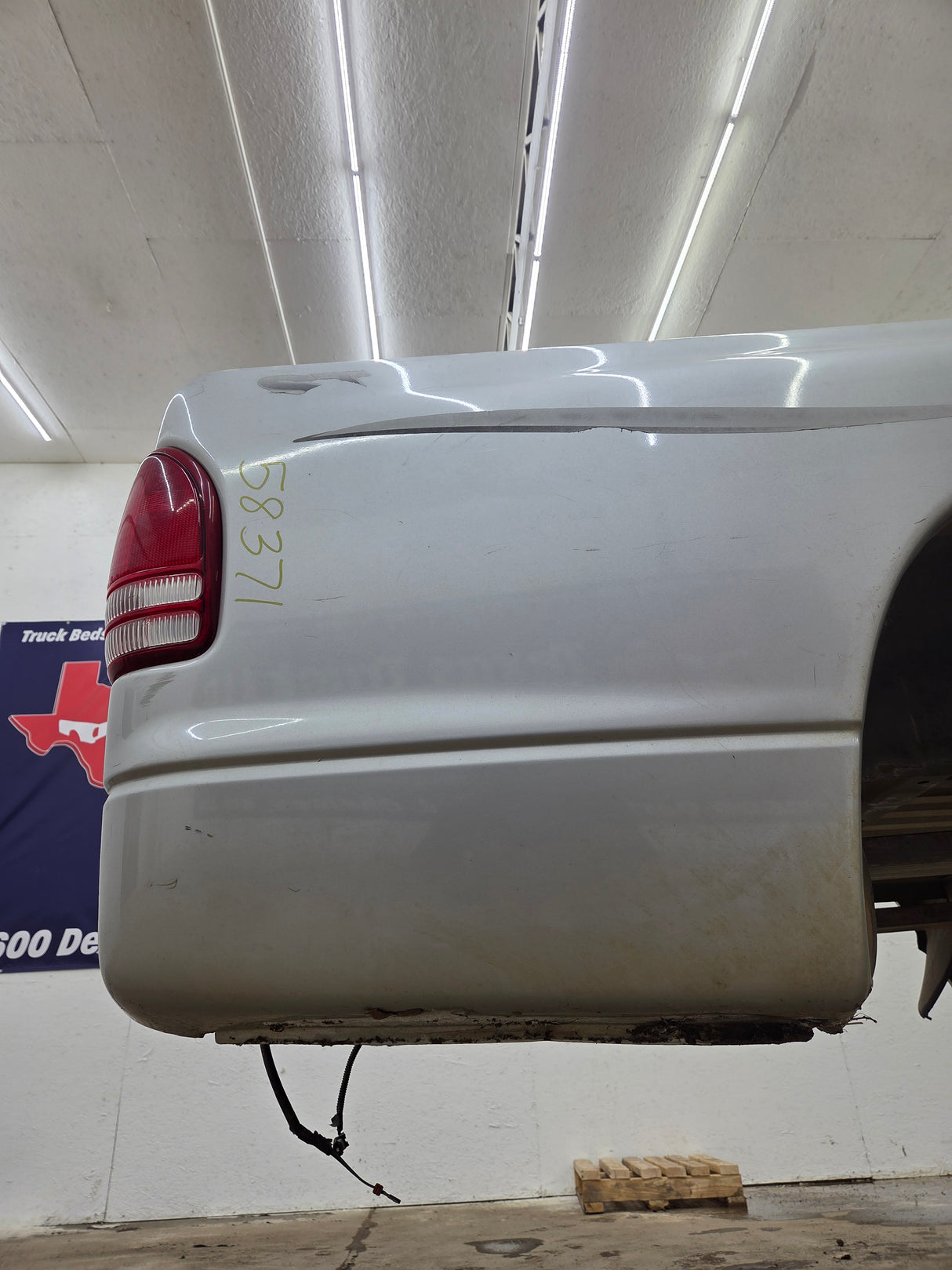 1997-2004 Dodge Dakota 2nd Gen Long Bed