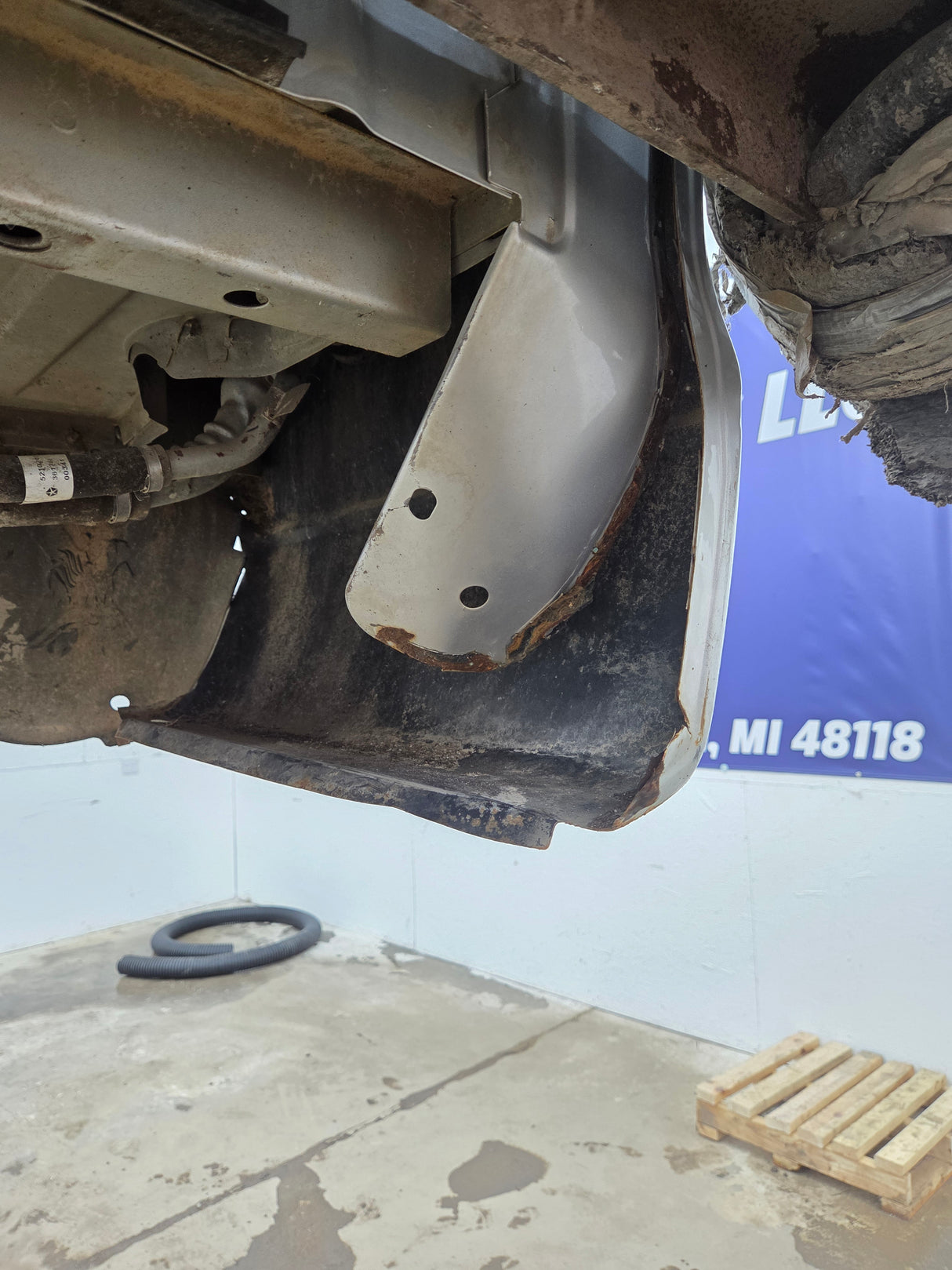1997-2004 Dodge Dakota 2nd Gen Long Bed