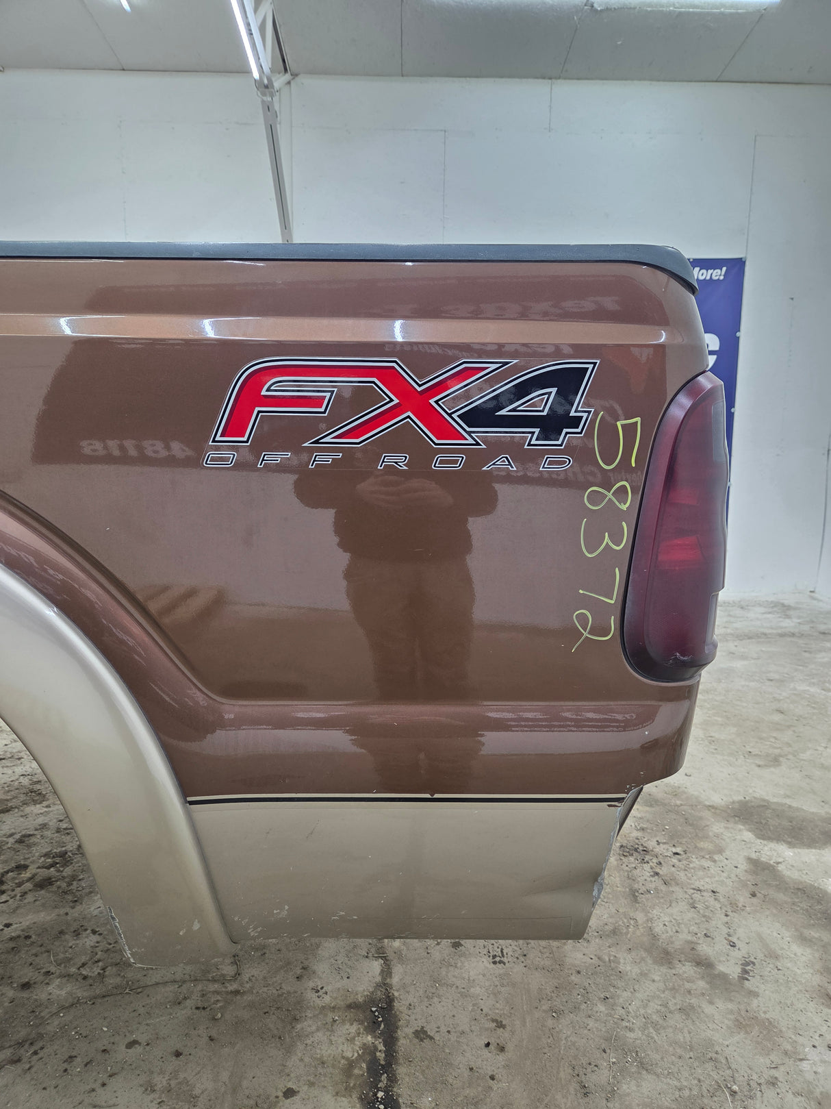 2011-2016 Ford F250 F350 Super Duty 6' 9" Short Truck Bed