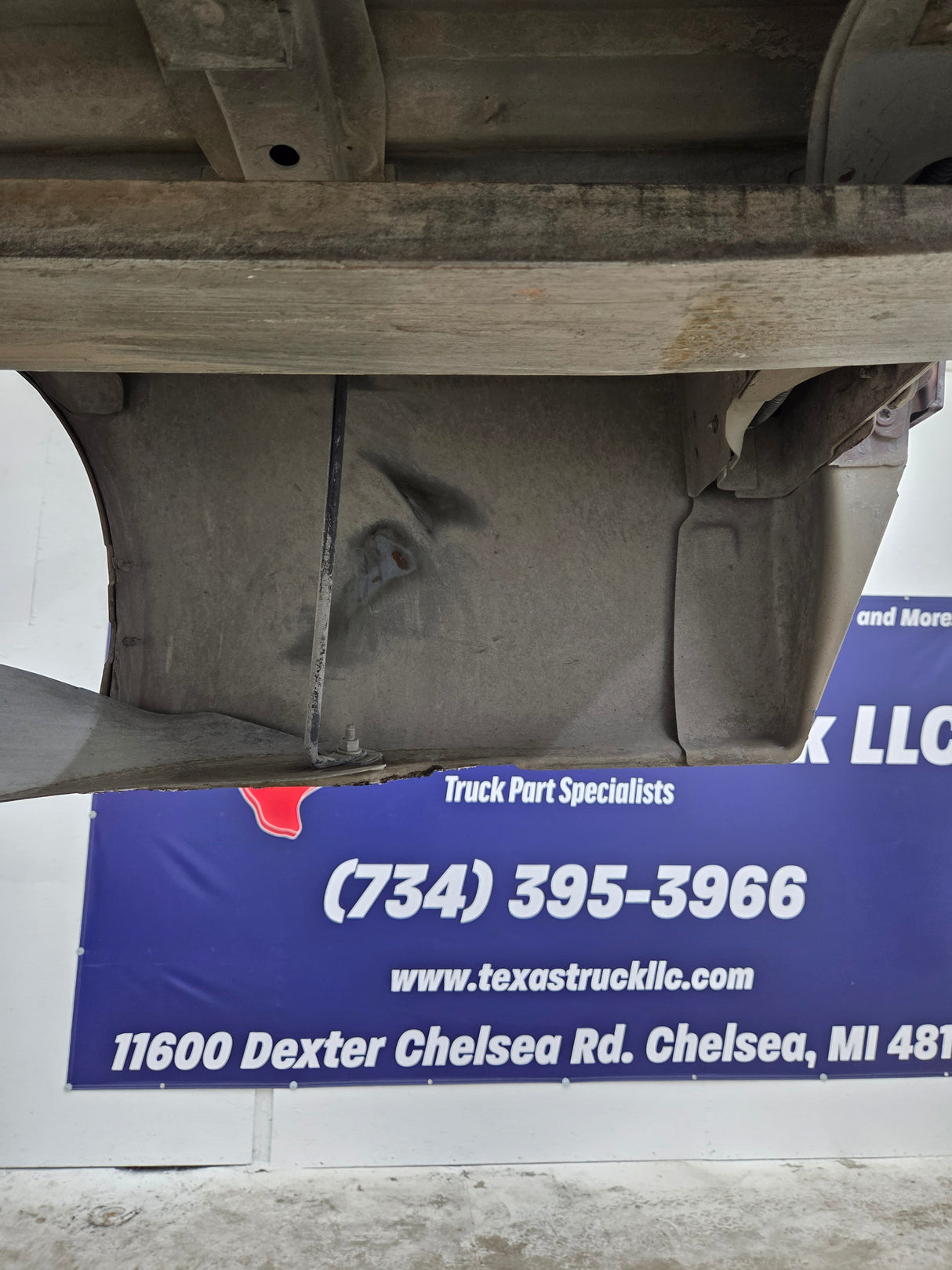 2011-2016 Ford F250 F350 Super Duty 6' 9" Short Truck Bed
