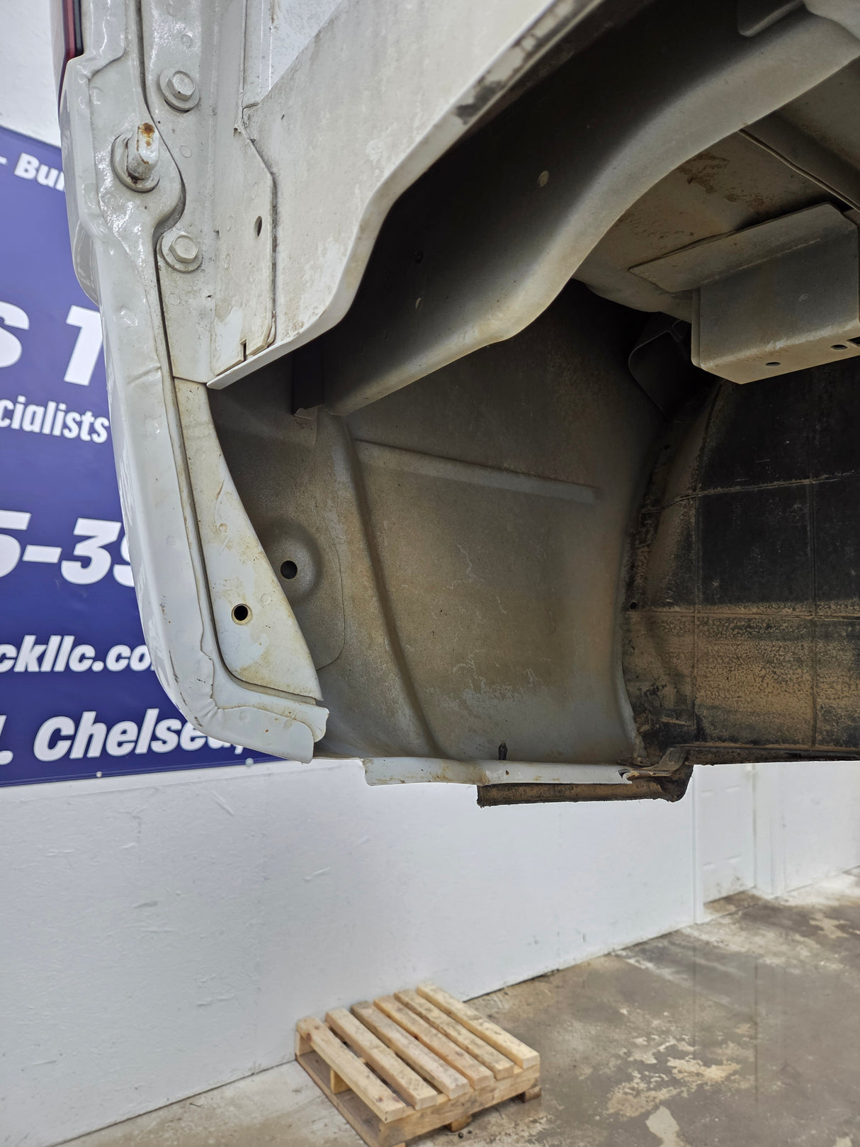 2009-2018 Dodge Ram 1500 4th gen 5' 7" Short Truck Bed