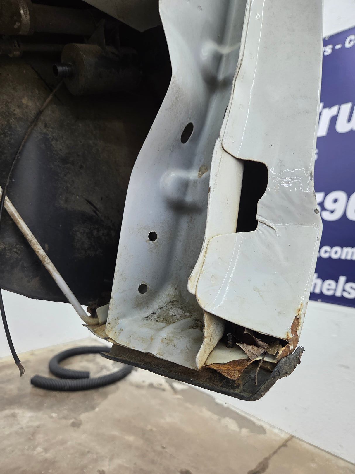 2009-2018 Dodge Ram 1500 4th gen 5' 7" Short Truck Bed