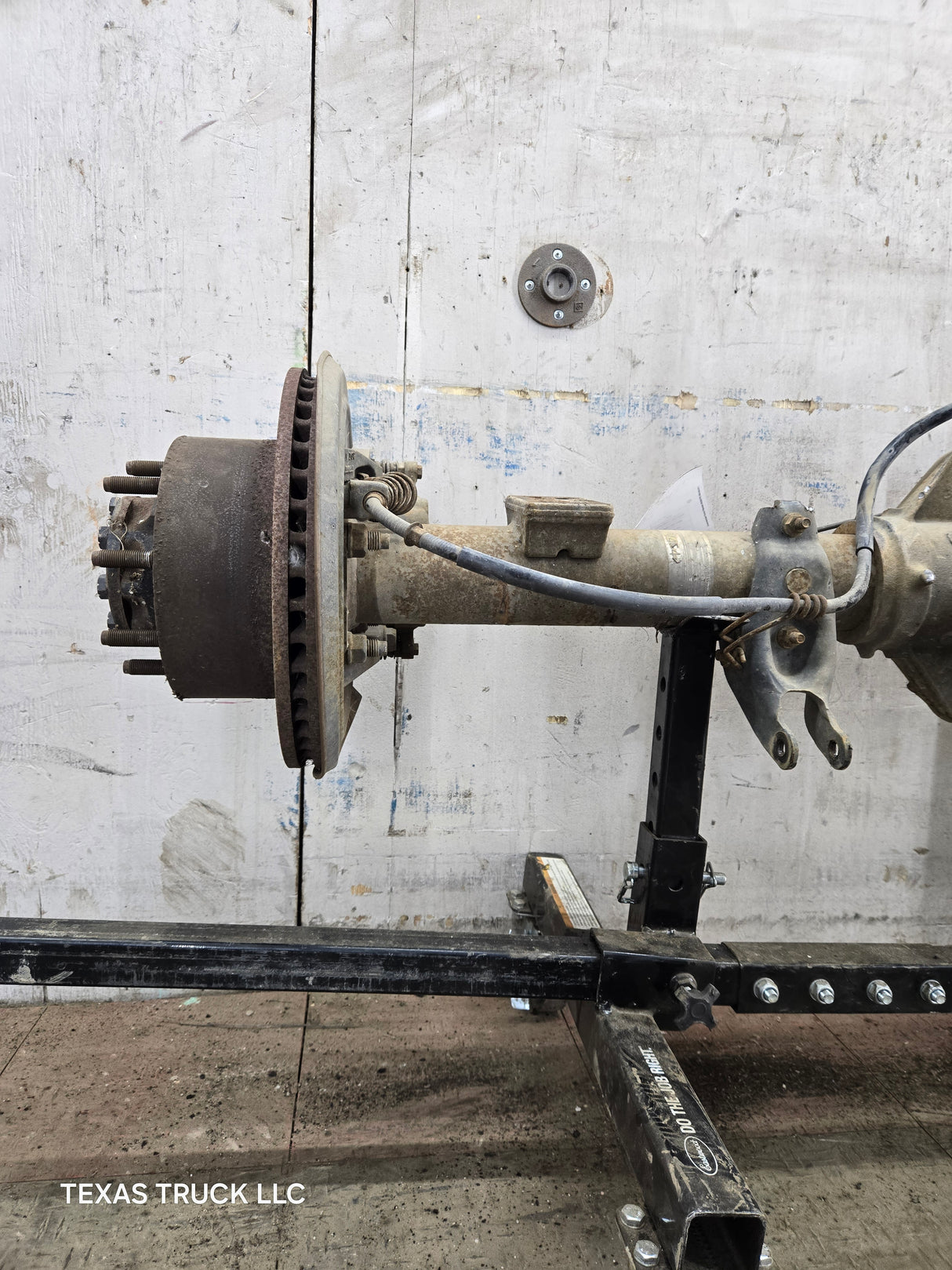 2005-2007 Ford Super Duty F250 F350 SRW Rear Axle 3.73 Gear Ratio