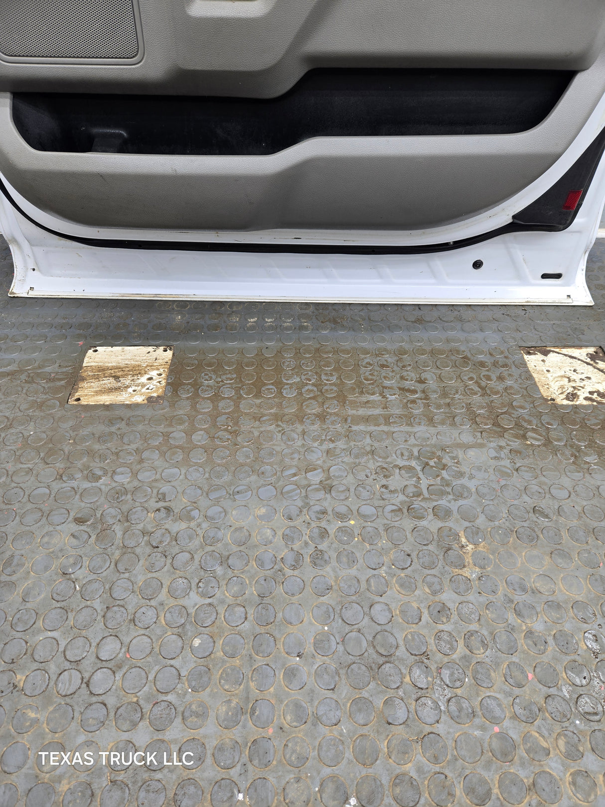 2015-2022 Ford F150 / Super Duty Passenger Side Front Door RH F250 F350 F450 F550