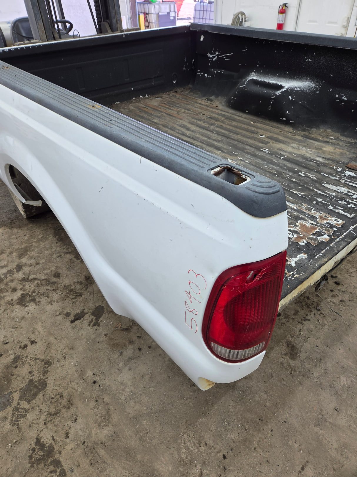 1999-2010 Ford Super Duty F250 F350 6' 9" Short Truck Bed
