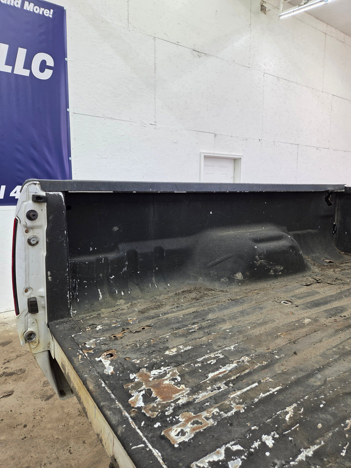 1999-2010 Ford Super Duty F250 F350 6' 9" Short Truck Bed