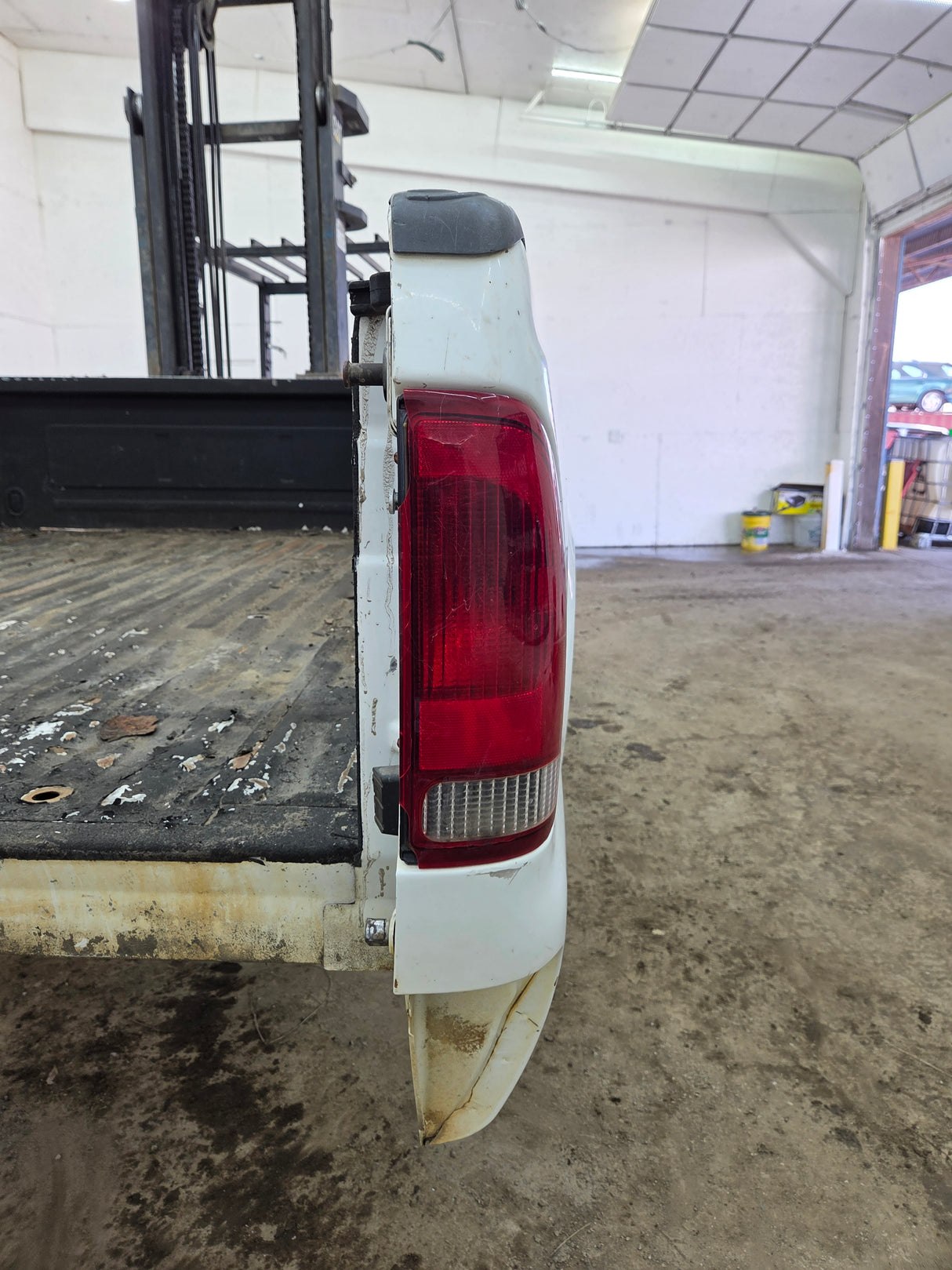 1999-2010 Ford Super Duty F250 F350 6' 9" Short Truck Bed