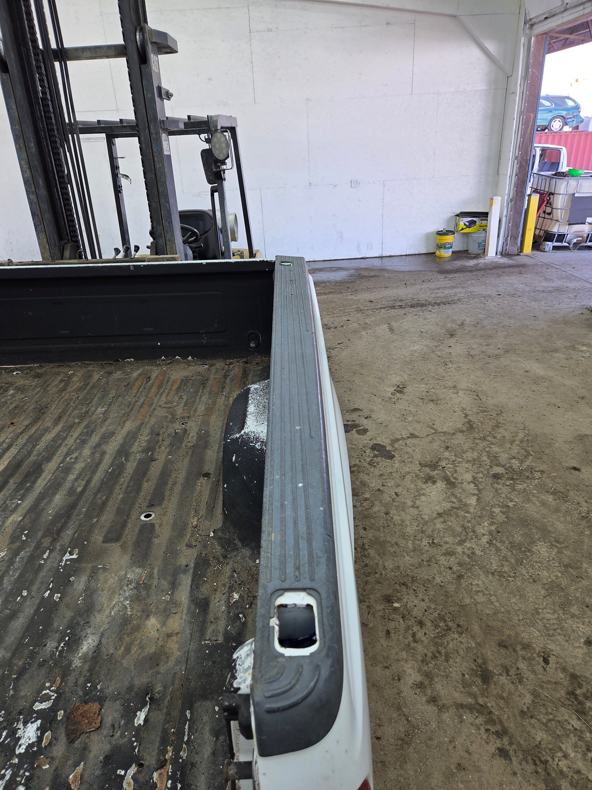 1999-2010 Ford Super Duty F250 F350 6' 9" Short Truck Bed