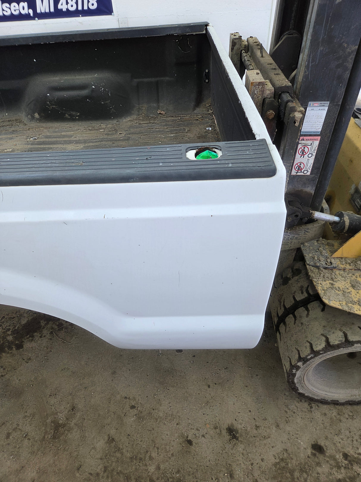 1999-2010 Ford Super Duty F250 F350 6' 9" Short Truck Bed